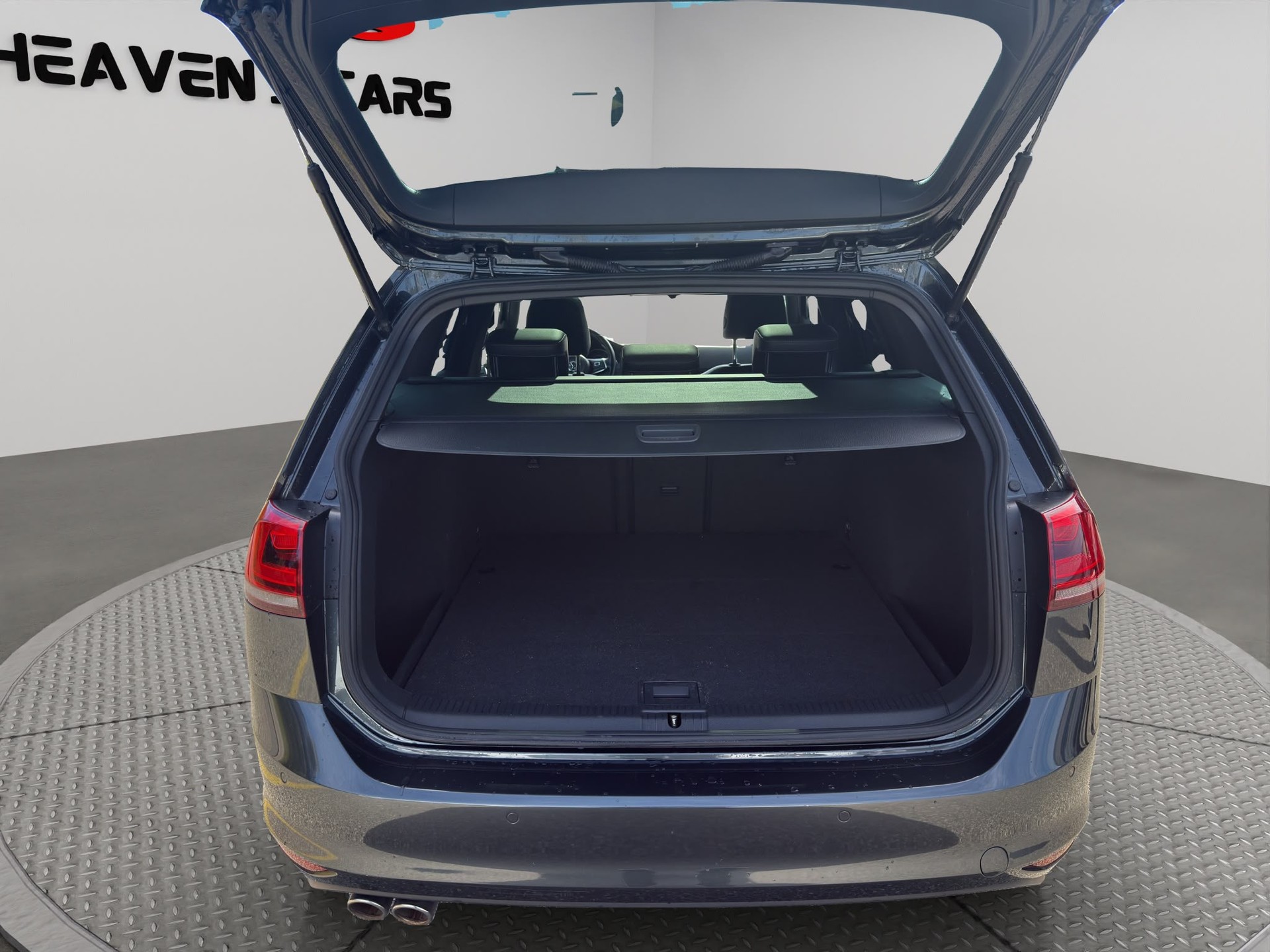 VW Golf Variant 2.0 TDI GTD DSG-image-9