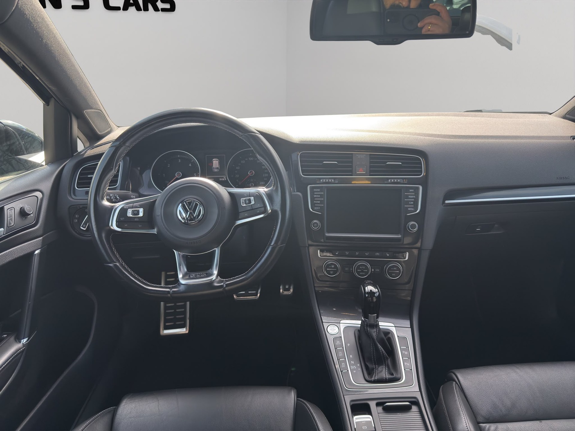 VW Golf Variant 2.0 TDI GTD DSG-image-15
