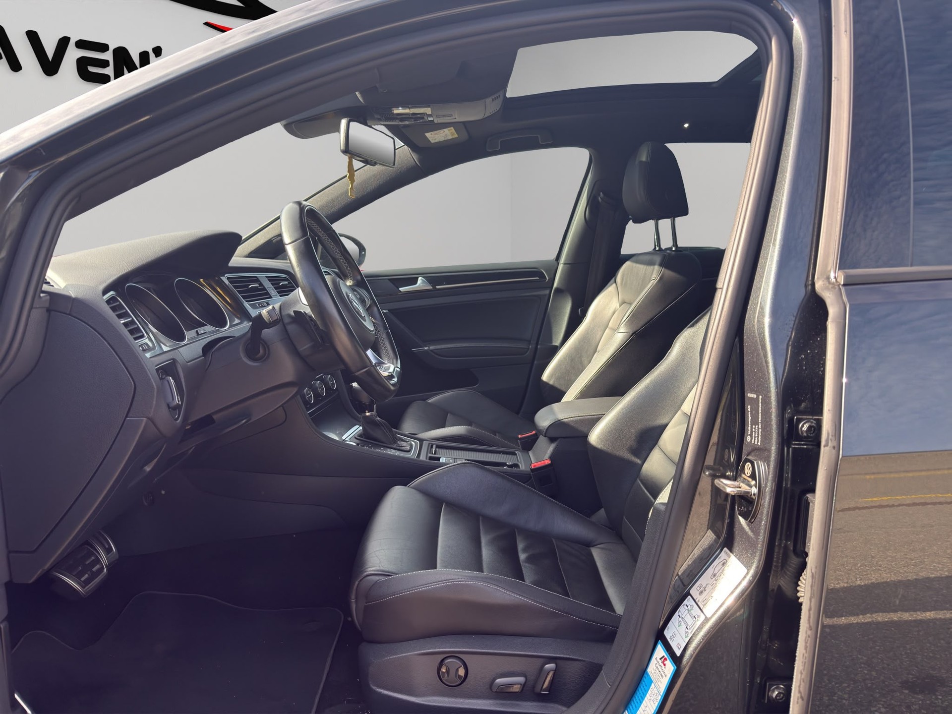 VW Golf Variant 2.0 TDI GTD DSG-image-10