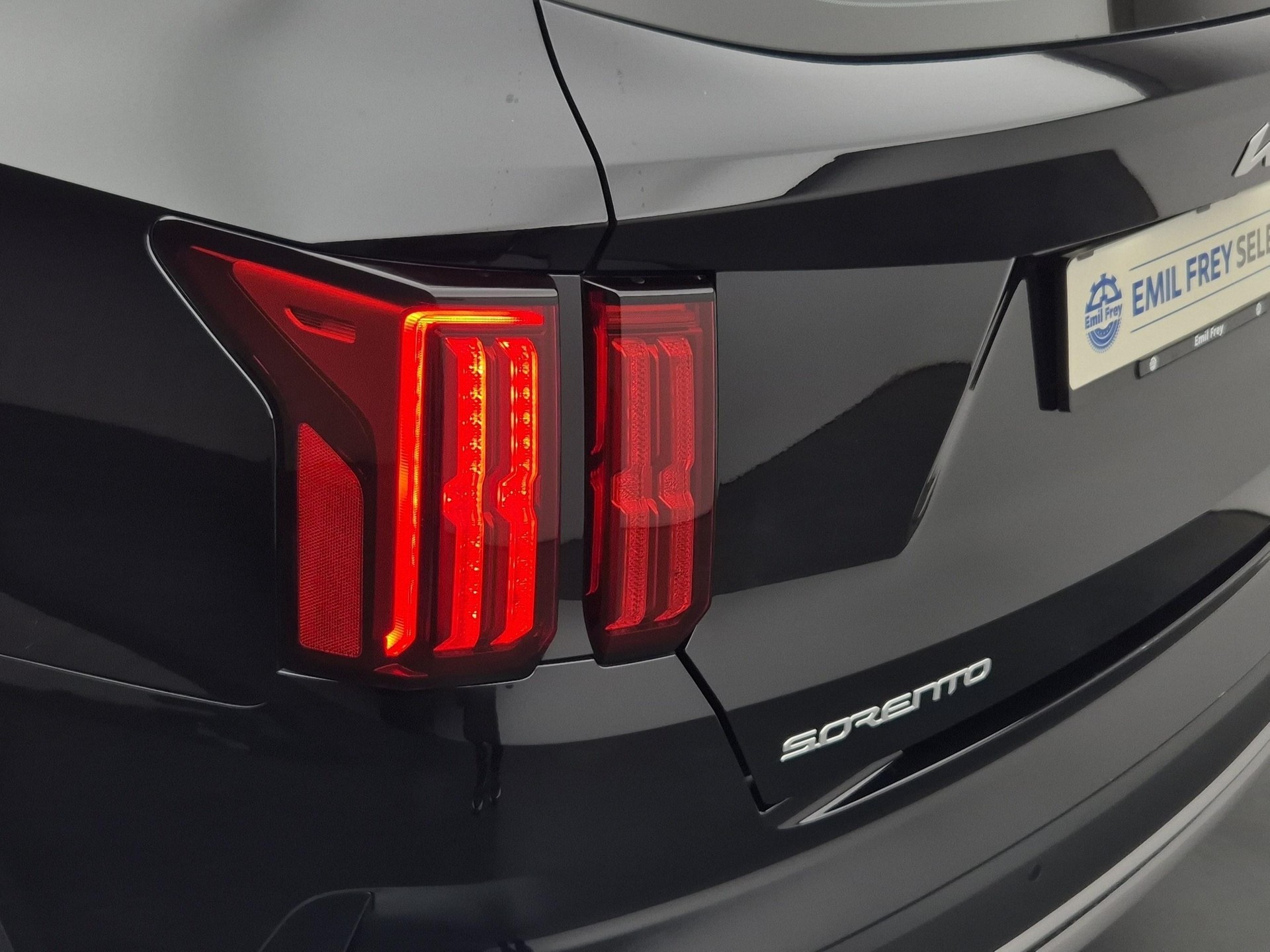 KIA Sorento 2.2 SmartD-image-16