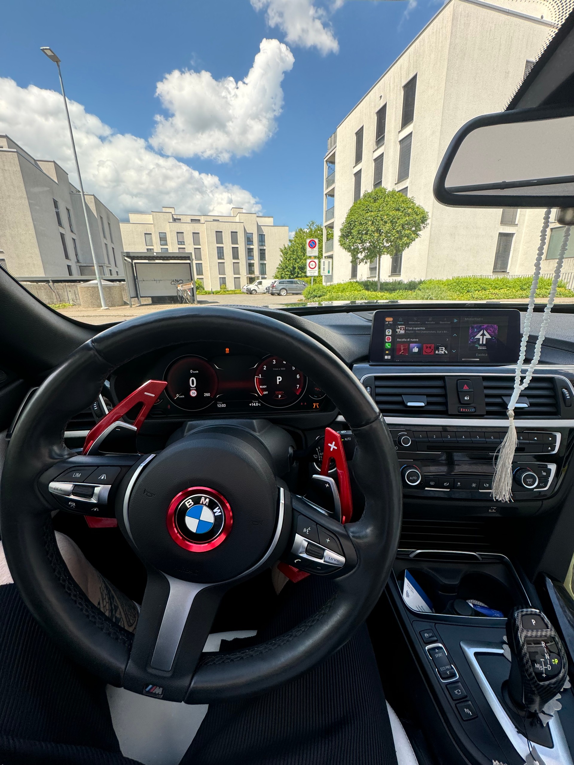 BMW 440i xDrive-image-4