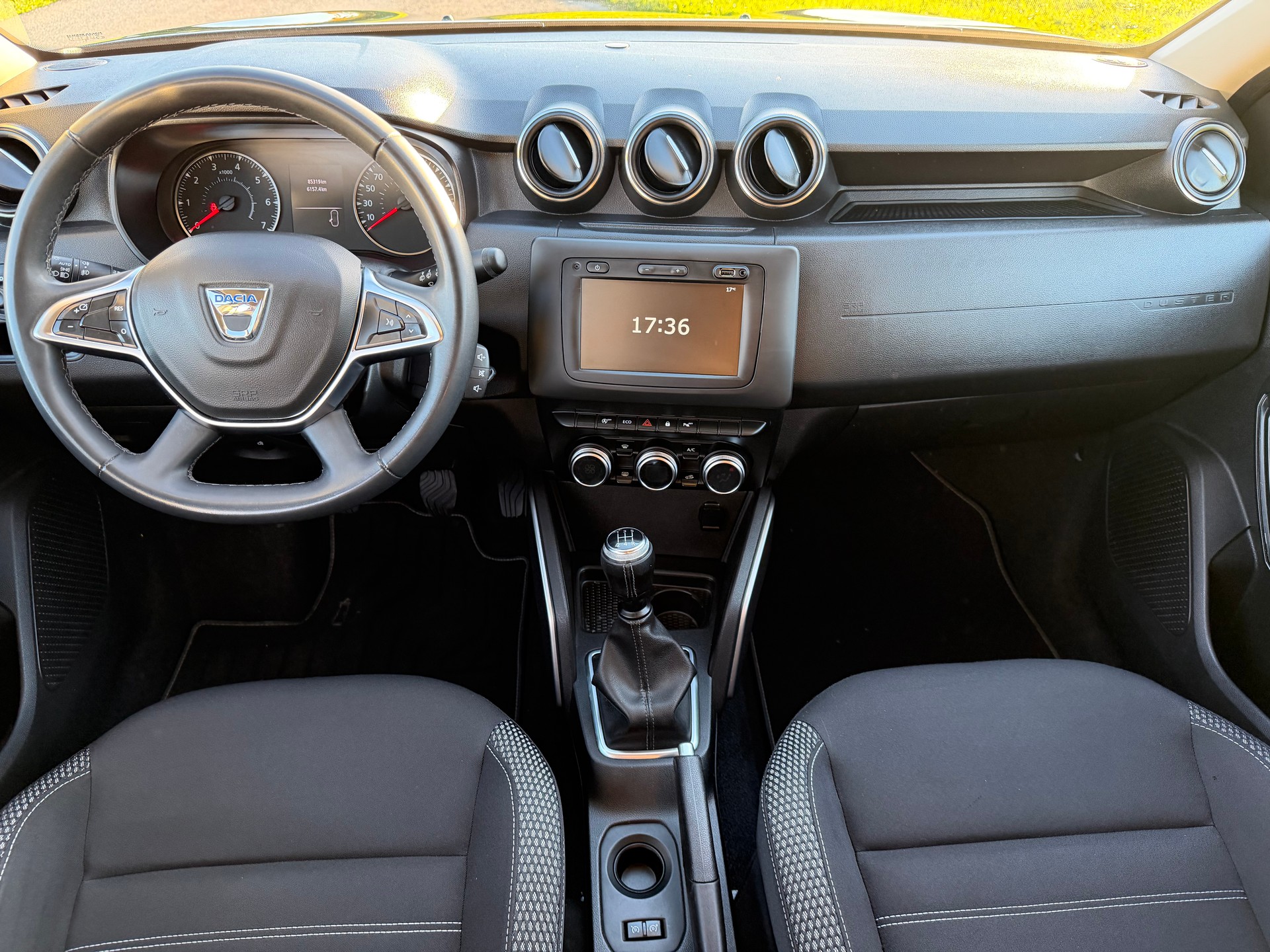 DACIA Duster SCe 115 Prestige4x2-image-14