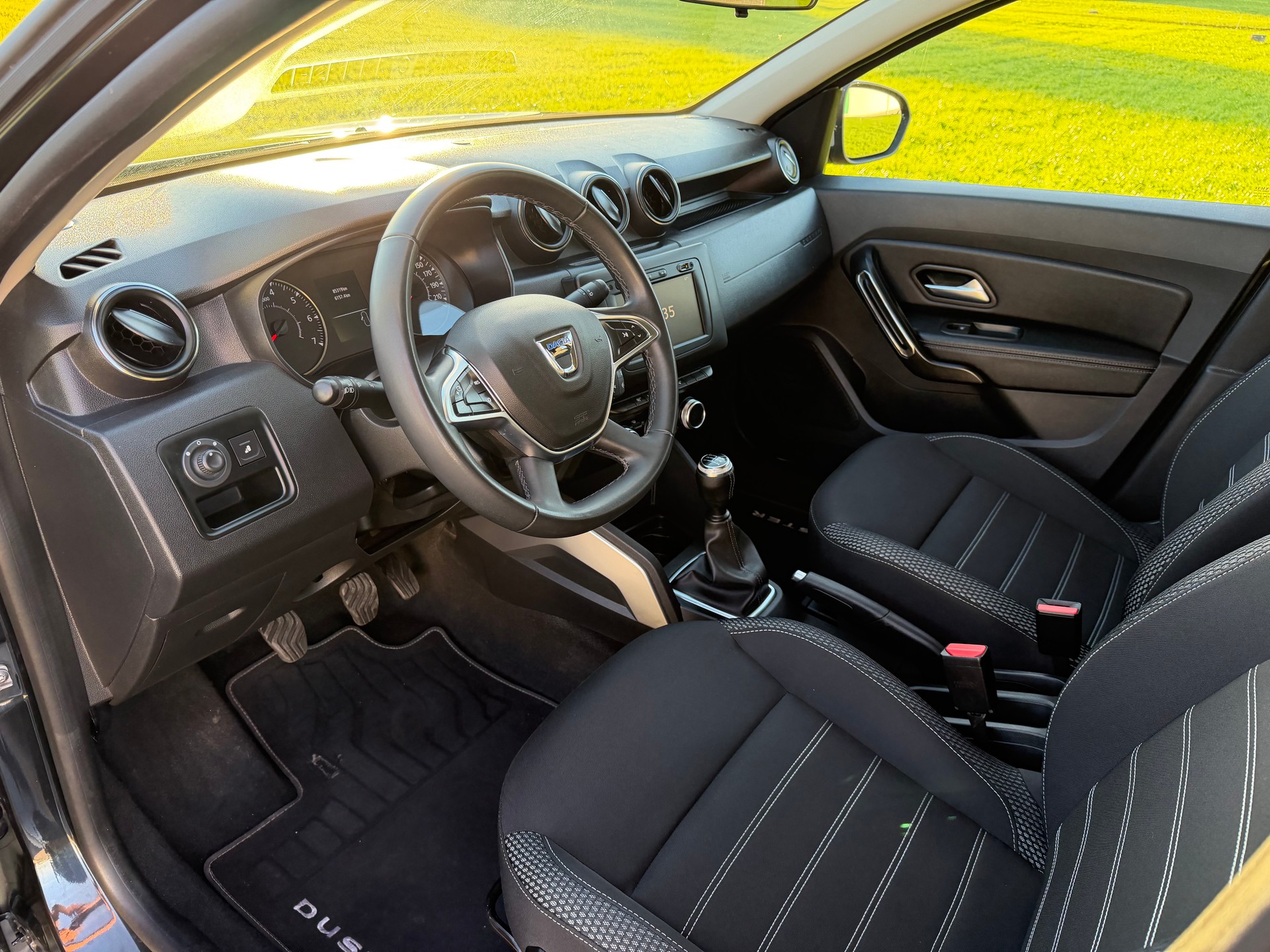 DACIA Duster SCe 115 Prestige4x2-image-8