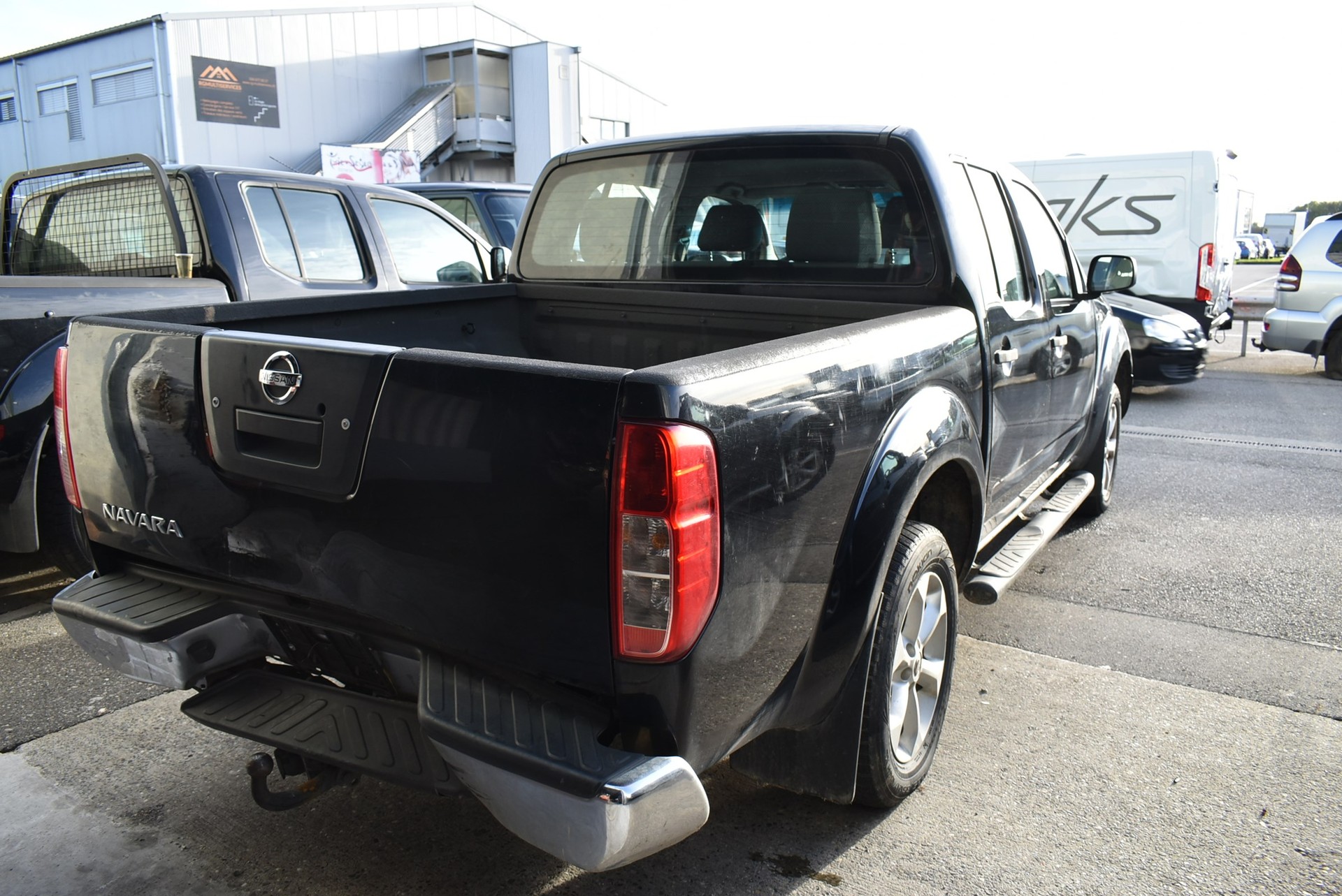 NISSAN Navara Double Cab LE 2.5 TDI 4WD-image-1