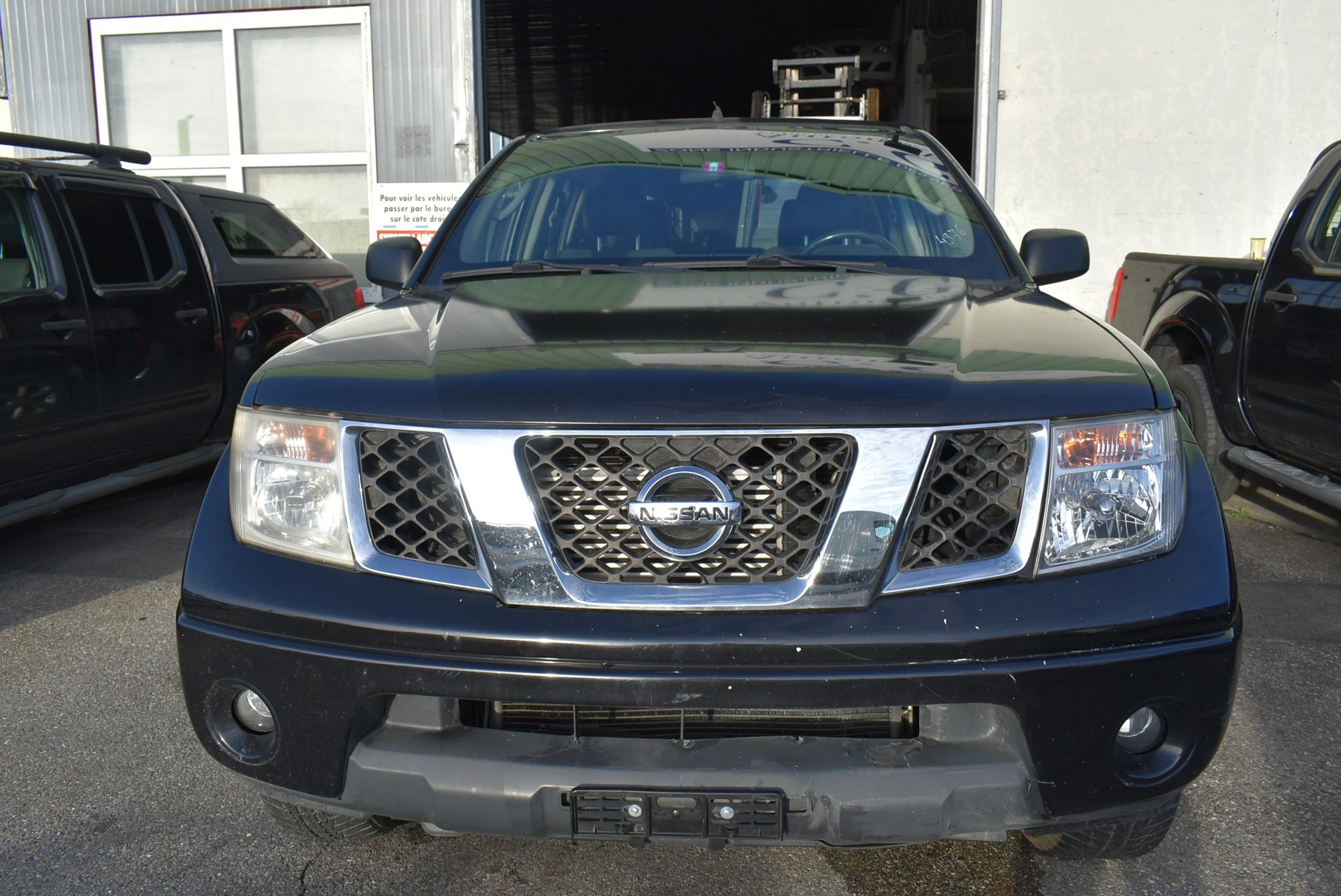 NISSAN Navara Double Cab LE 2.5 TDI 4WD-image-8