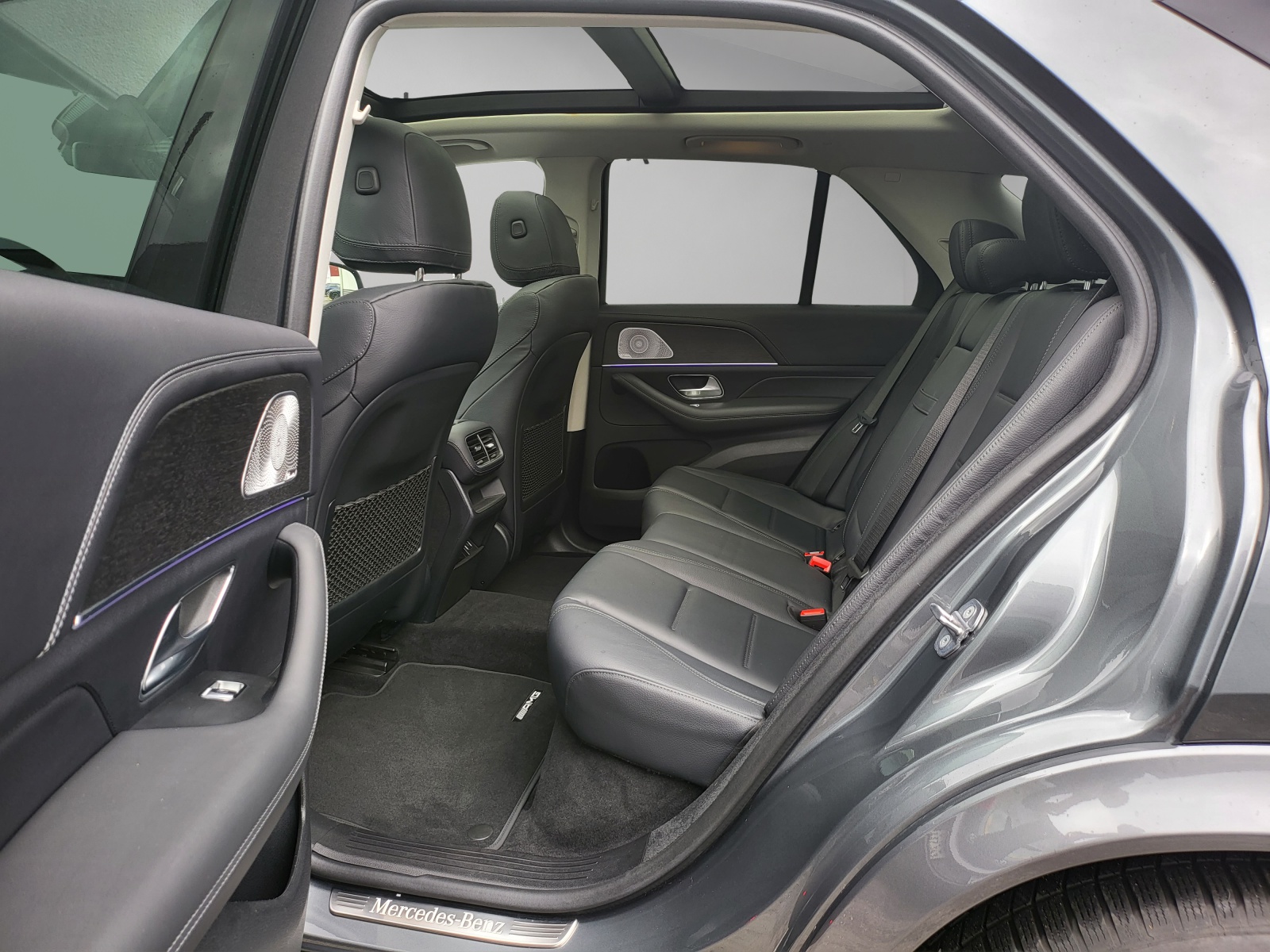 MERCEDES-BENZ GLE 450 4Matic AMG Line 9G-Tronic-image-8