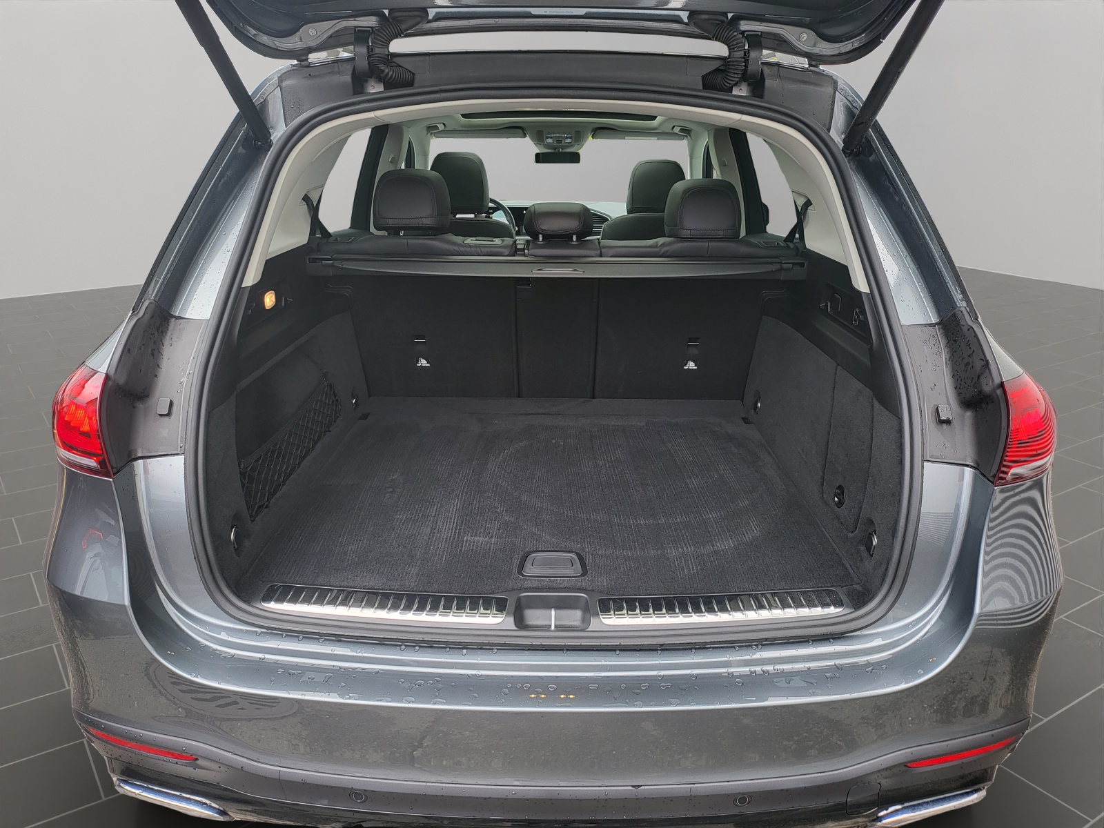 MERCEDES-BENZ GLE 450 4Matic AMG Line 9G-Tronic-image-15