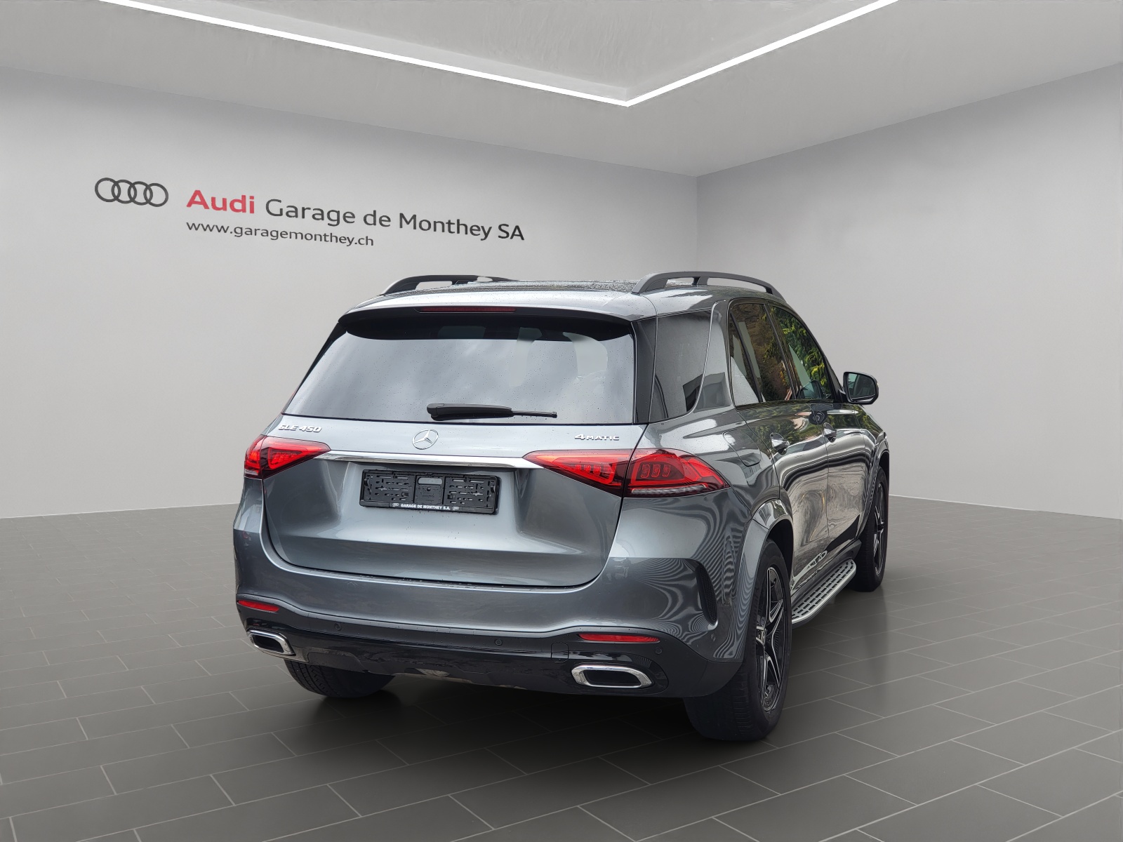 MERCEDES-BENZ GLE 450 4Matic AMG Line 9G-Tronic-image-3