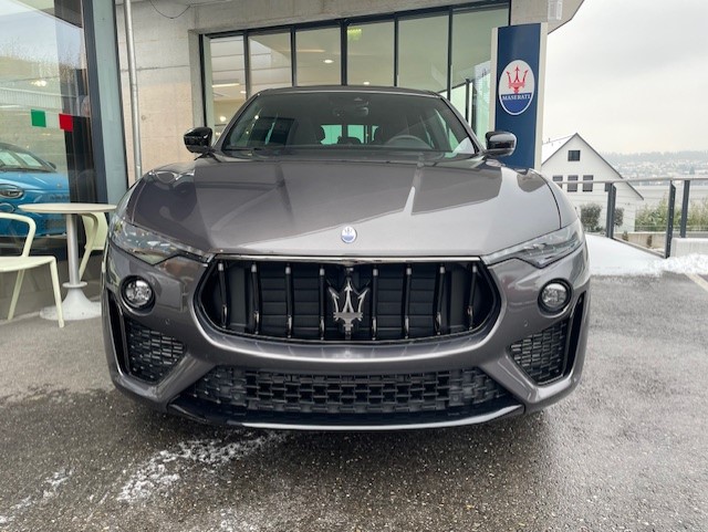 MASERATI LEVANTE Modena Ultima-image-1