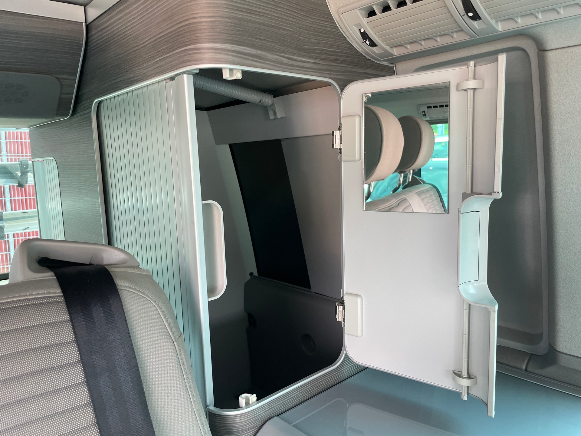 VW T6 California 2.0 Bi-TDI Ocean 4Motion-image-21