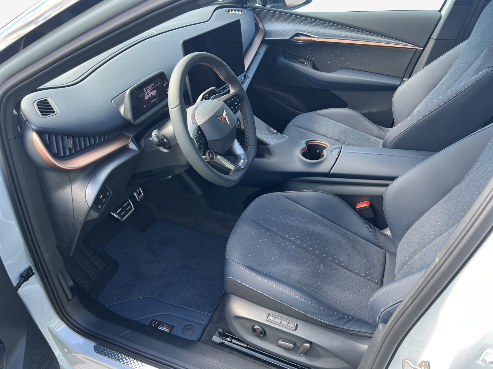 CUPRA Tavascan Type 9 77 kWh Adrenaline-image-7