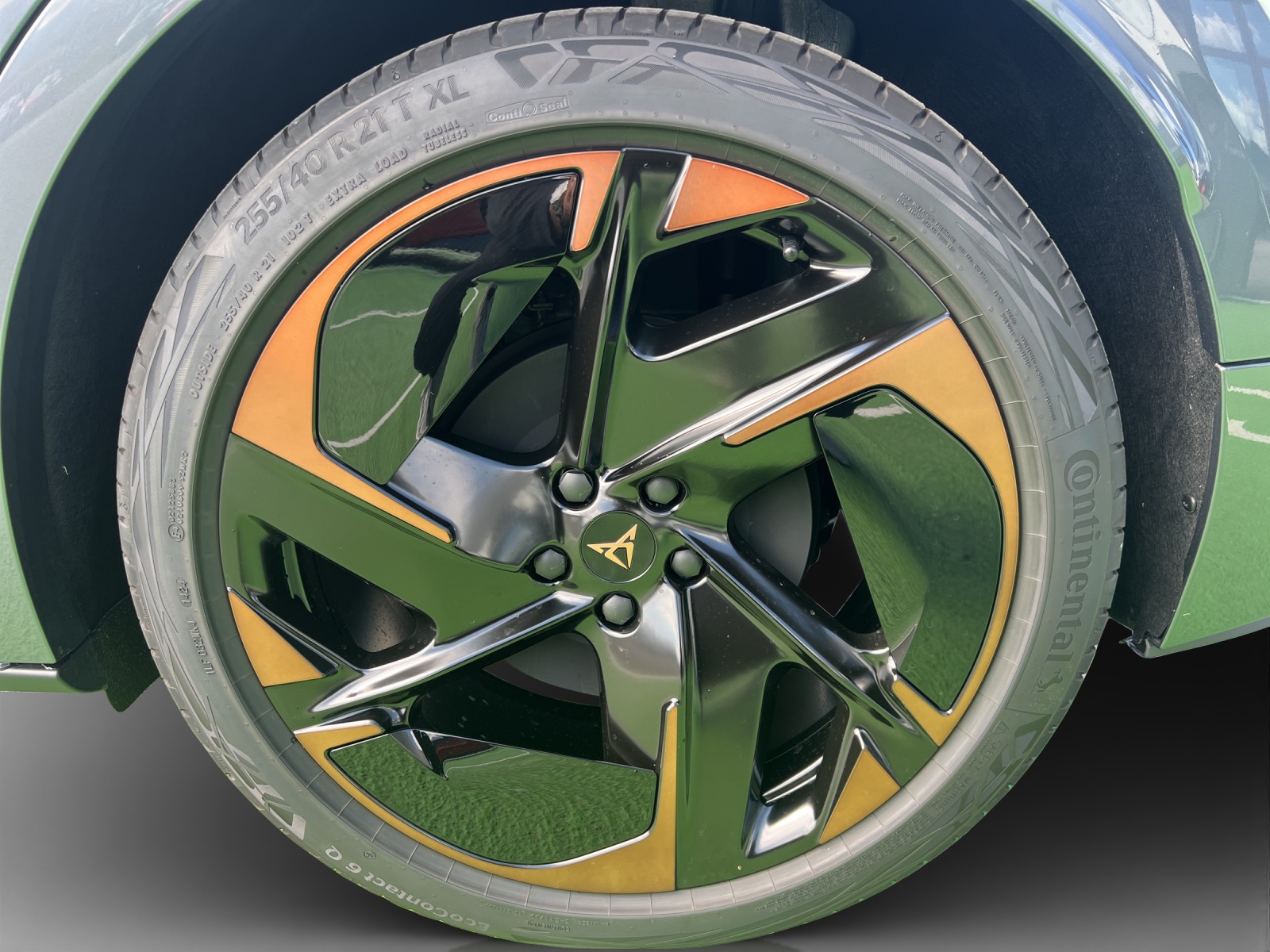 CUPRA Tavascan Type 9 77 kWh Adrenaline-image-13