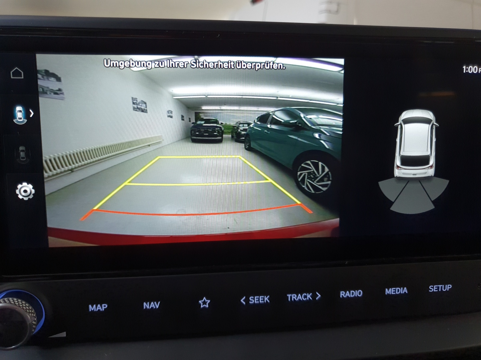 HYUNDAI i20 1.0 T-GDi Amplia Two Tone Safety Pack-image-12