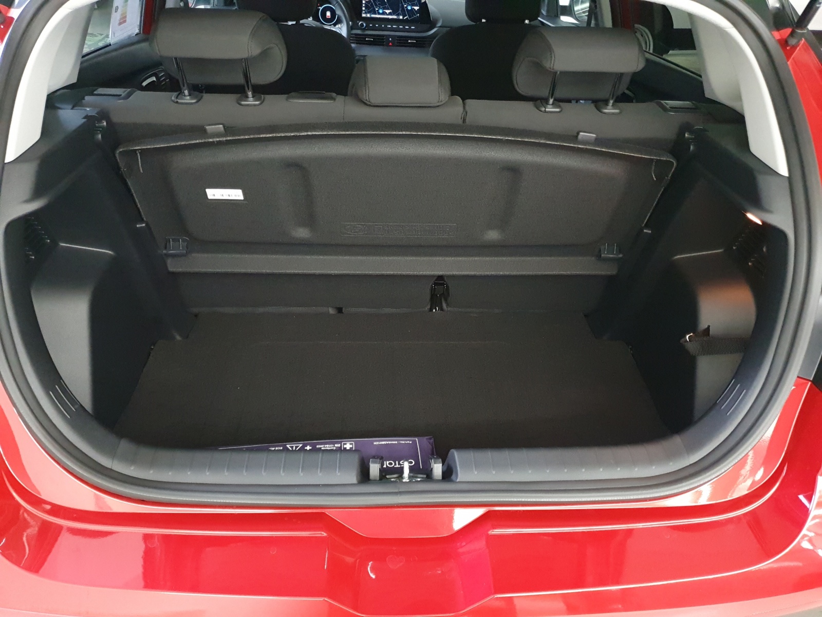 HYUNDAI i20 1.0 T-GDi Amplia Two Tone Safety Pack-image-9
