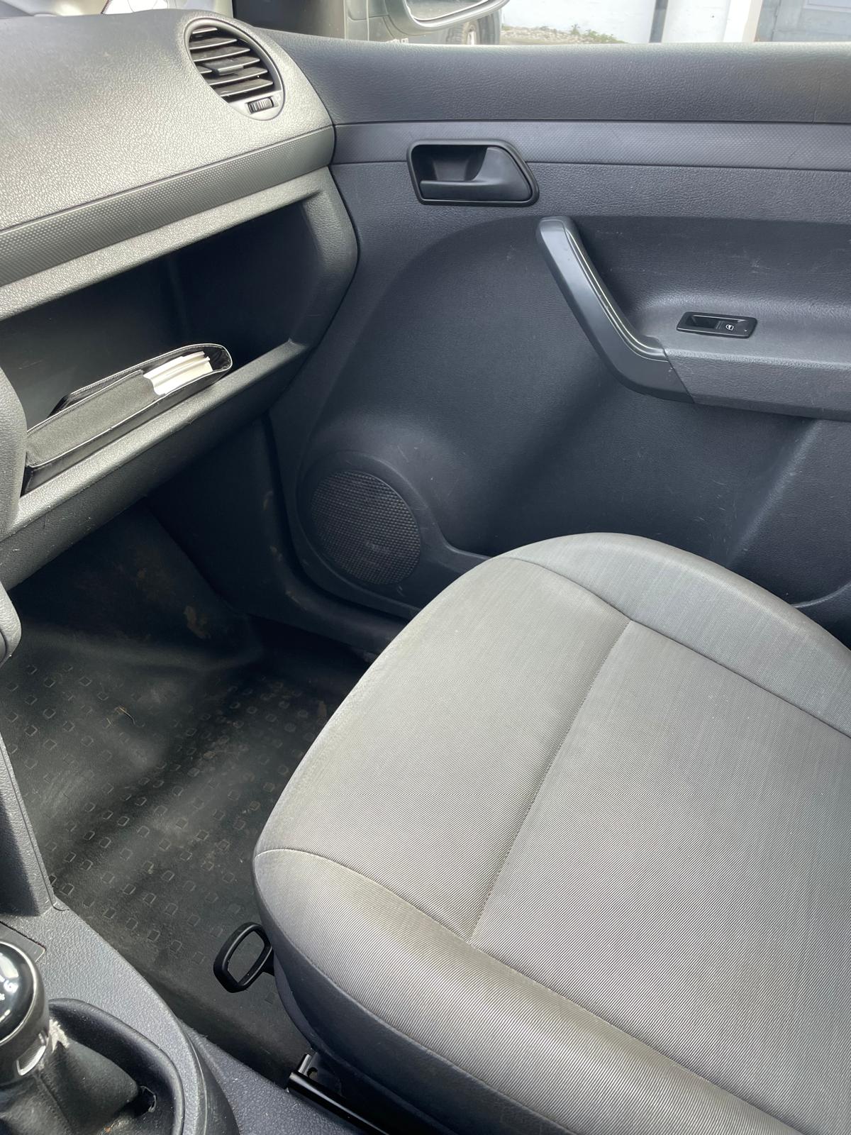 VW Caddy 2.0 TDI 4Motion-image-4