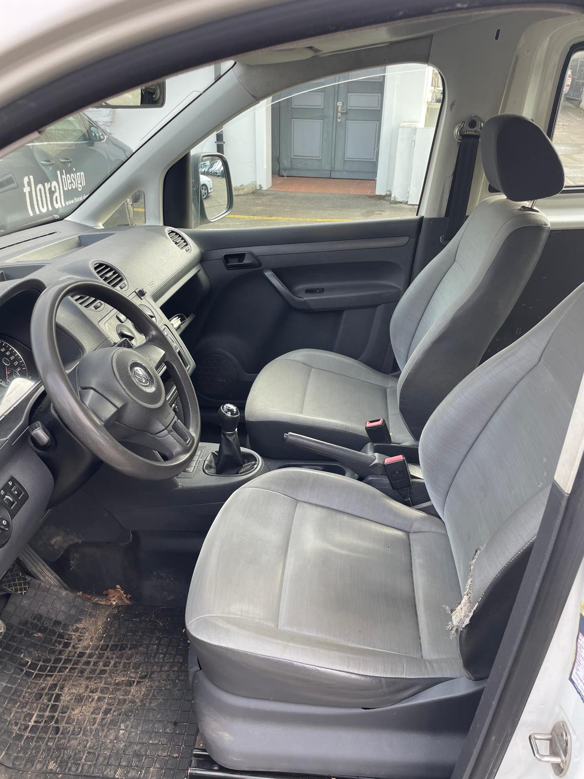 VW Caddy 2.0 TDI 4Motion-image-11