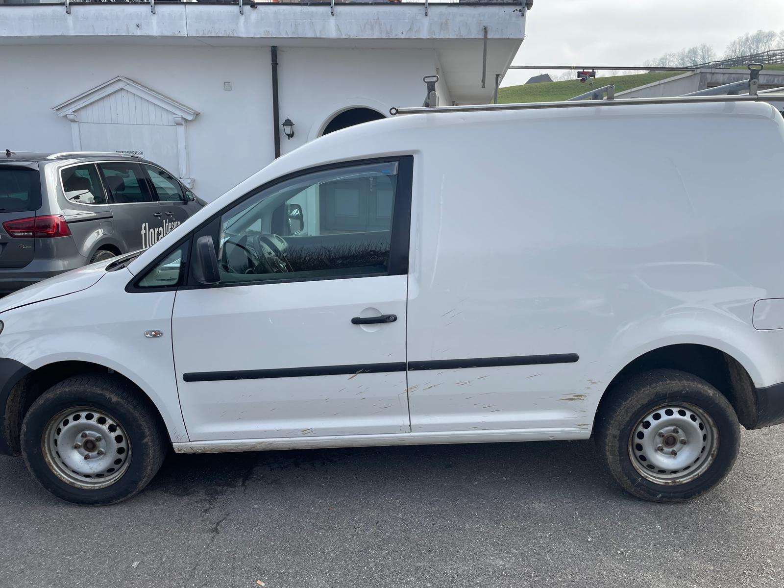 VW Caddy 2.0 TDI 4Motion-image-9