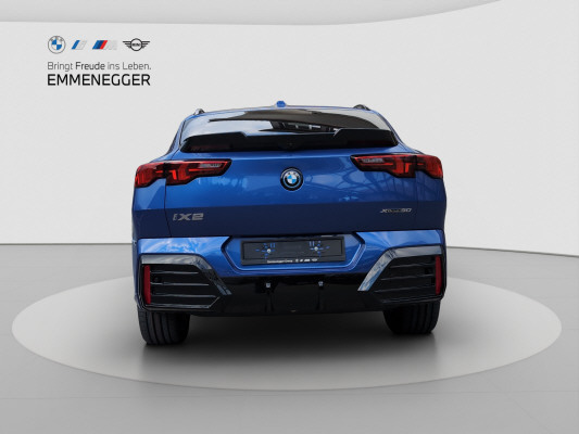 BMW iX2 xDrive 30 M Sport Pro-image-6