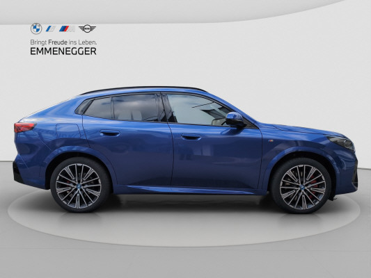 BMW iX2 xDrive 30 M Sport Pro-image-4