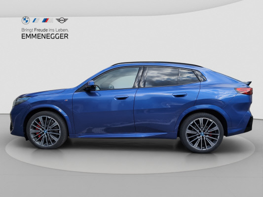 BMW iX2 xDrive 30 M Sport Pro-image-1