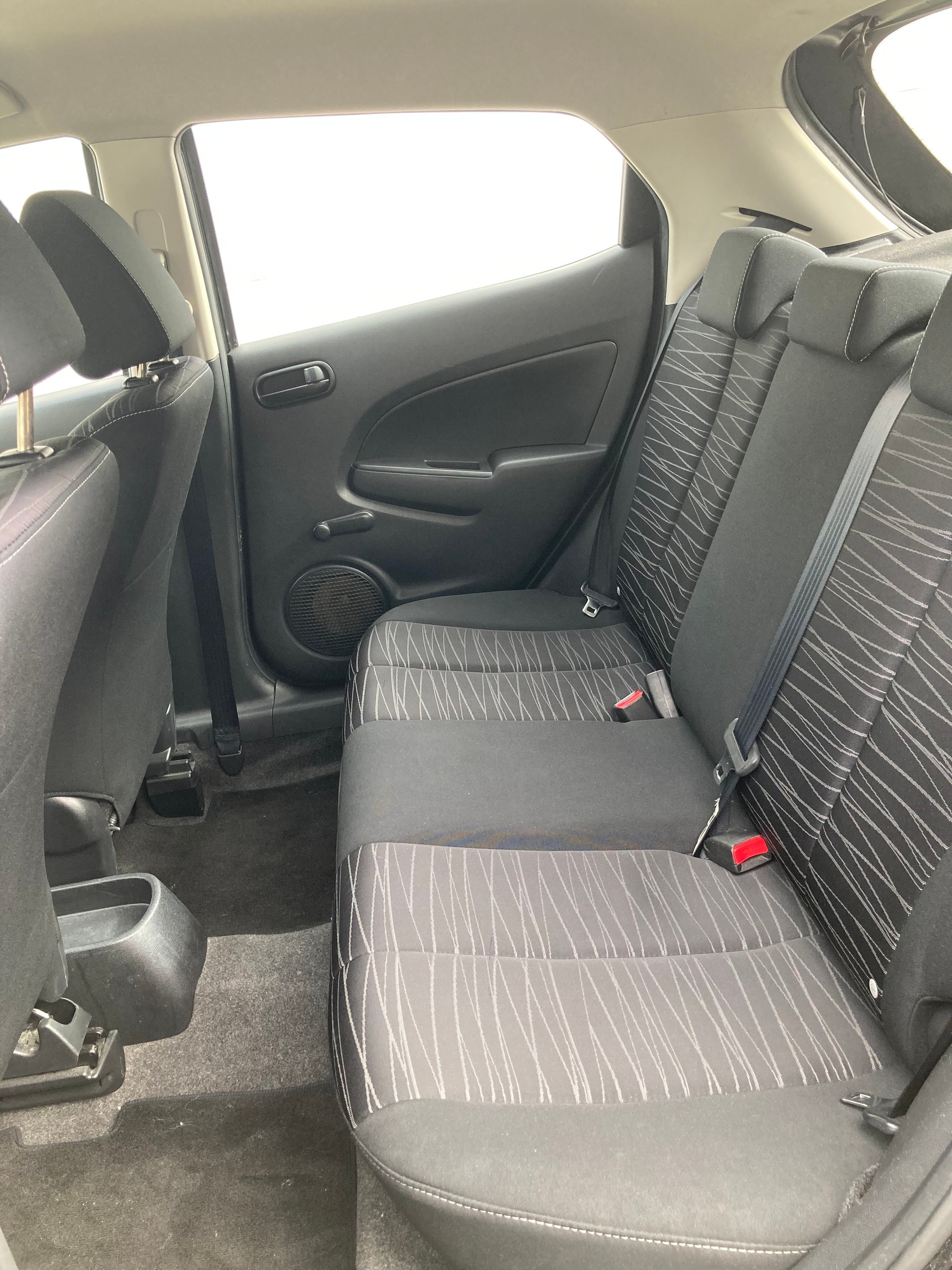 MAZDA 2 1.3i 16V-image-6