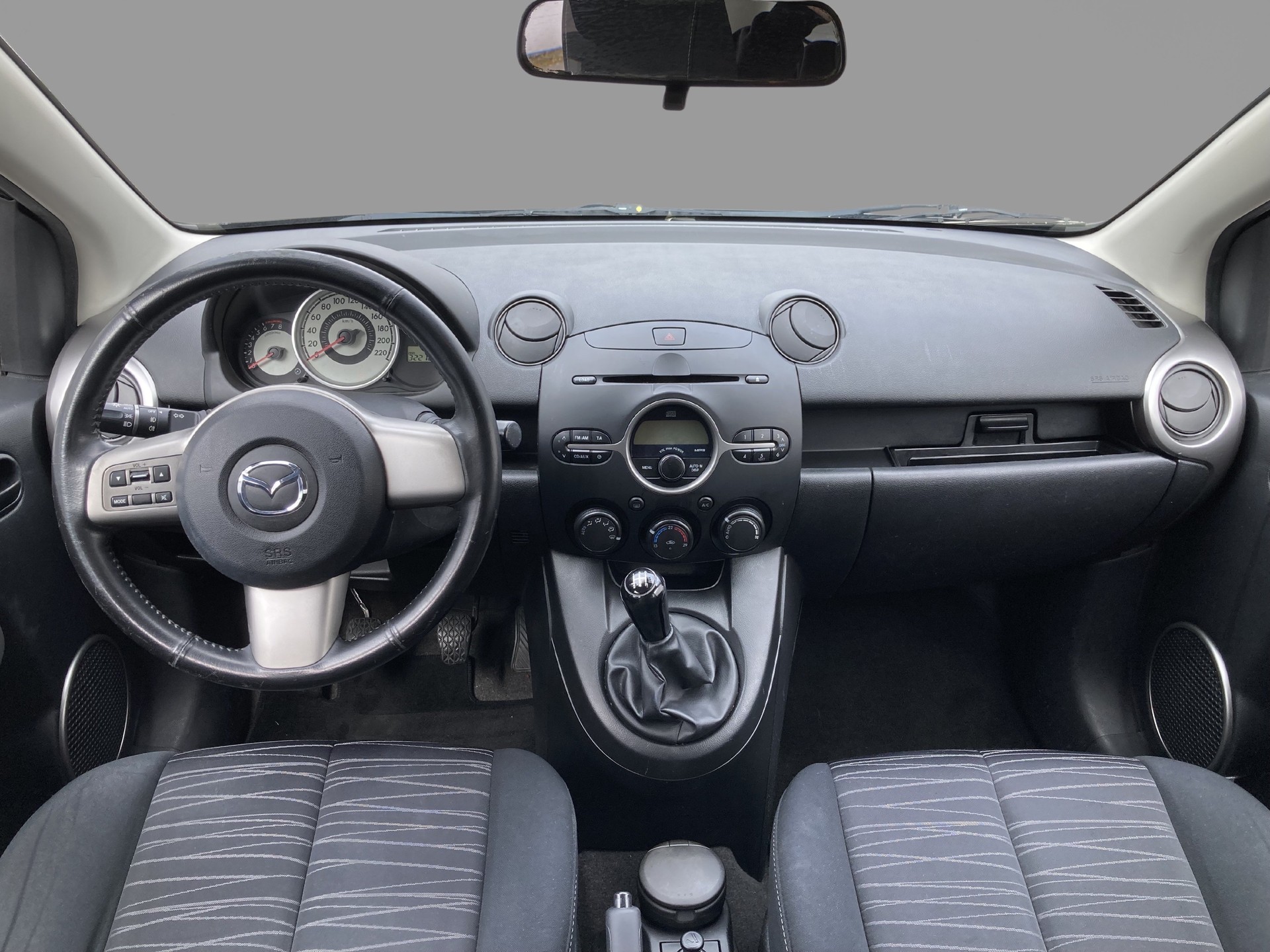 MAZDA 2 1.3i 16V-image-4