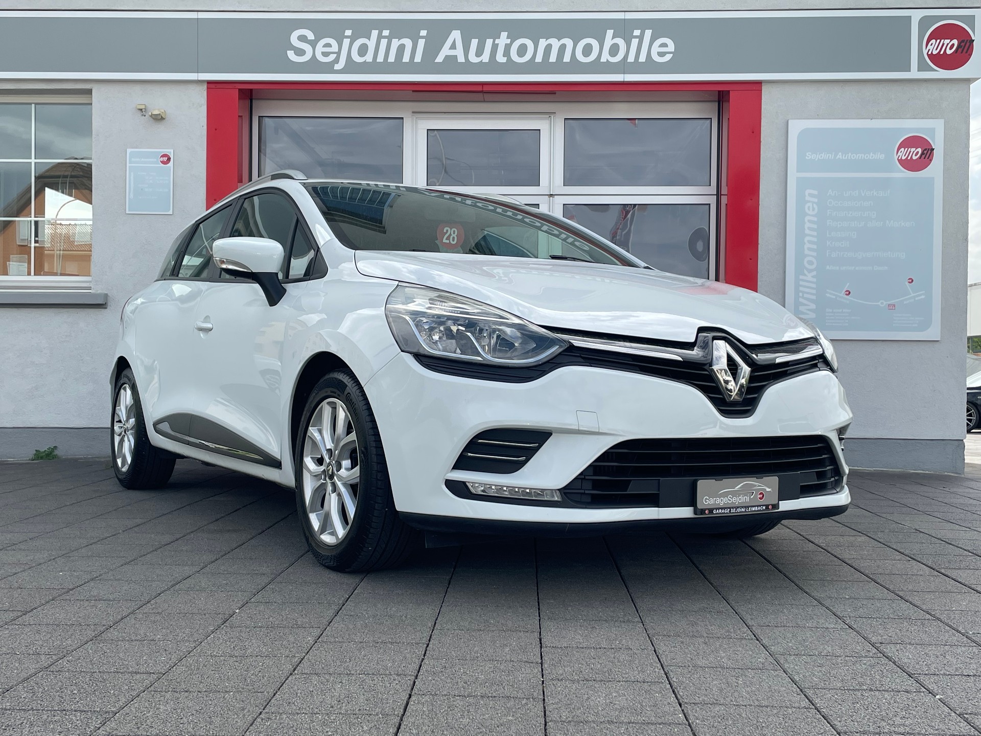 RENAULT Clio Grandtour 1.5 dCi Expression EDC-image-1