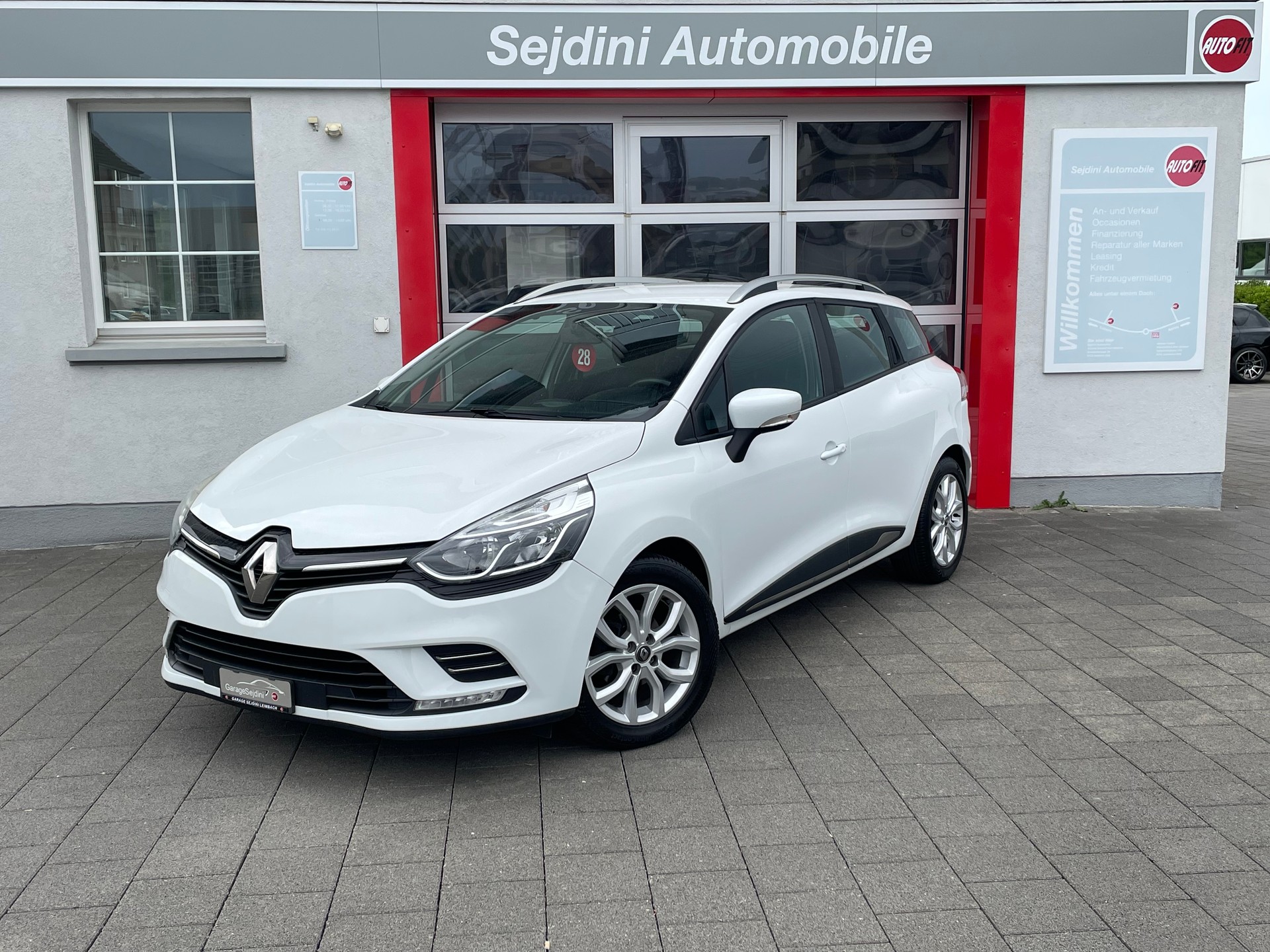 RENAULT Clio Grandtour 1.5 dCi Expression EDC-image-0