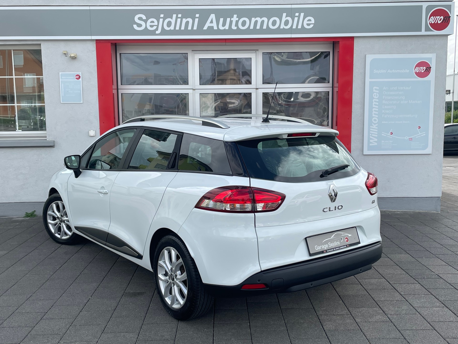 RENAULT Clio Grandtour 1.5 dCi Expression EDC-image-5