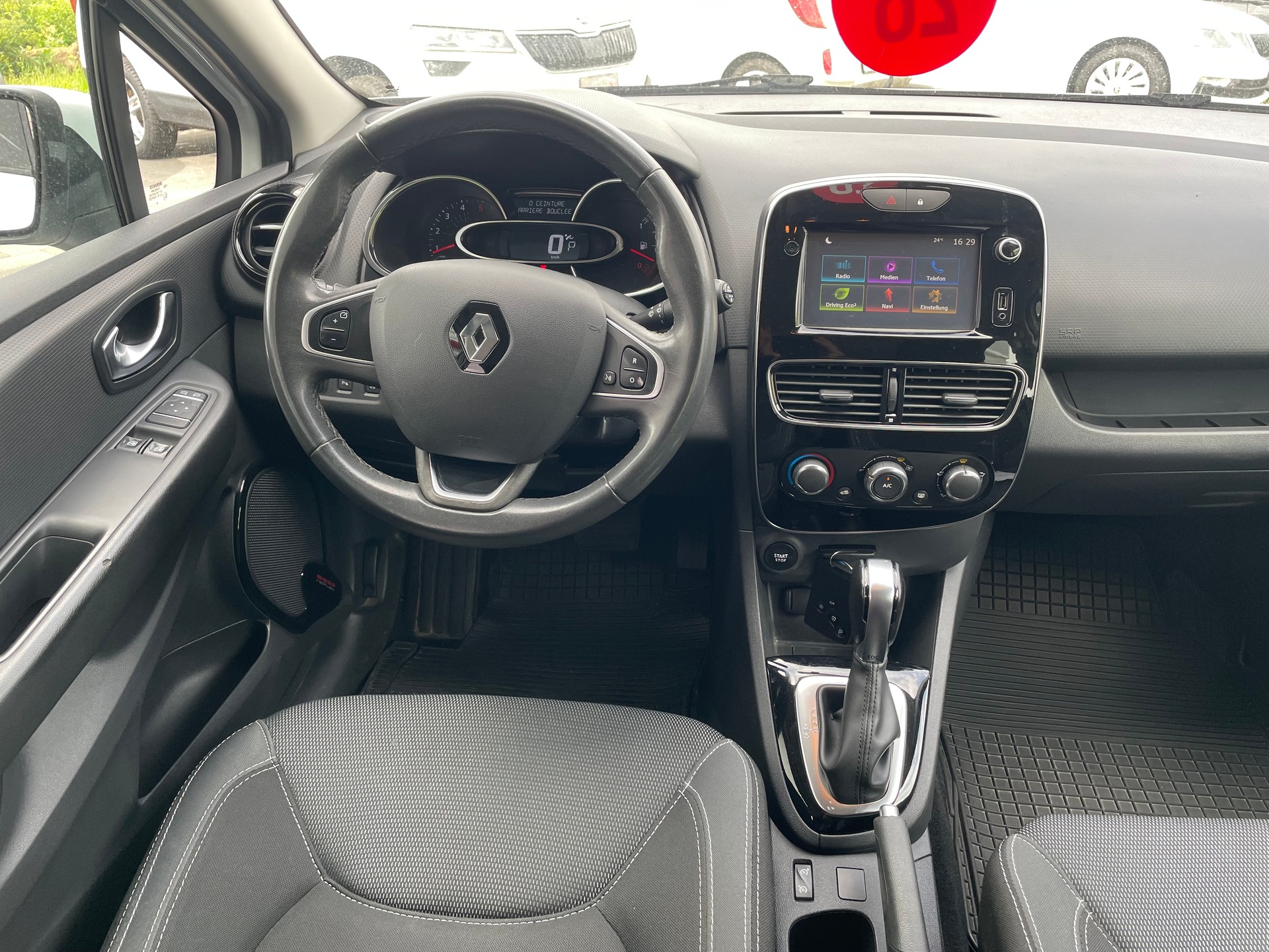 RENAULT Clio Grandtour 1.5 dCi Expression EDC-image-8