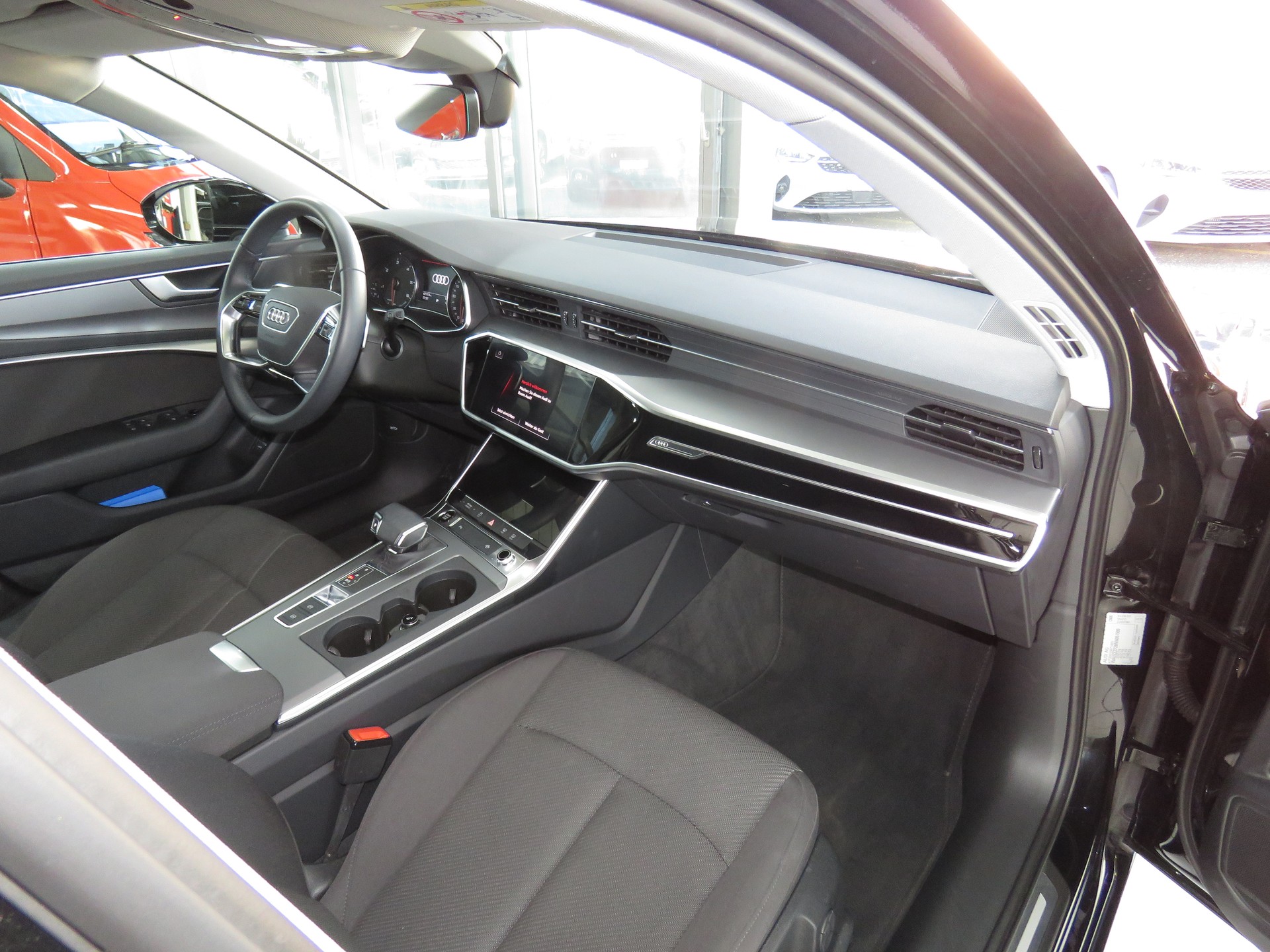 AUDI A6 Avant 40 TDI S-tronic (Automat)-image-11