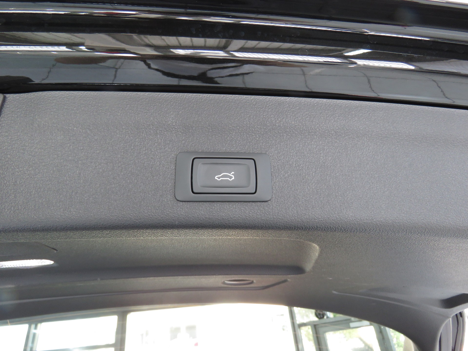 AUDI A6 Avant 40 TDI S-tronic (Automat)-image-10
