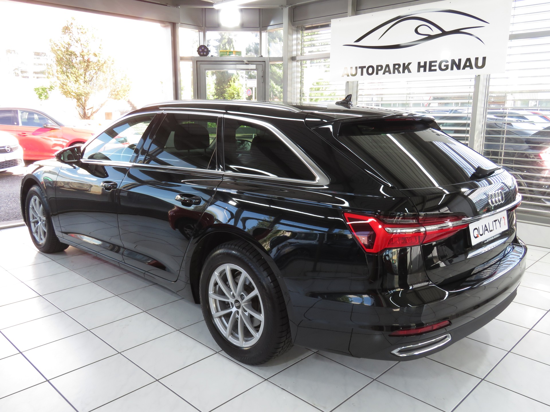 AUDI A6 Avant 40 TDI S-tronic (Automat)-image-5