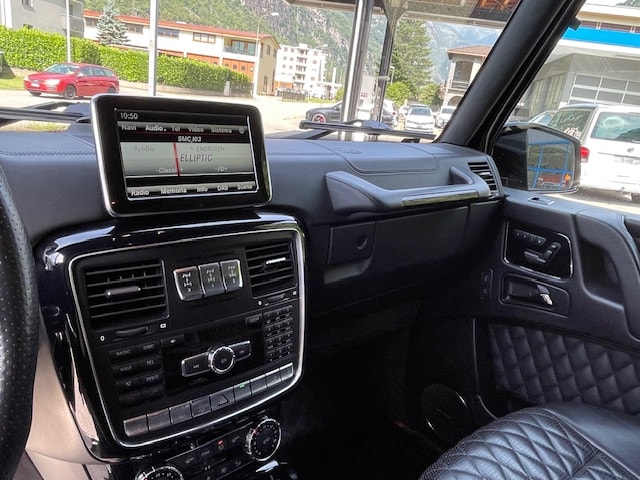 MERCEDES-BENZ G 63 AMG Automatic-image-11