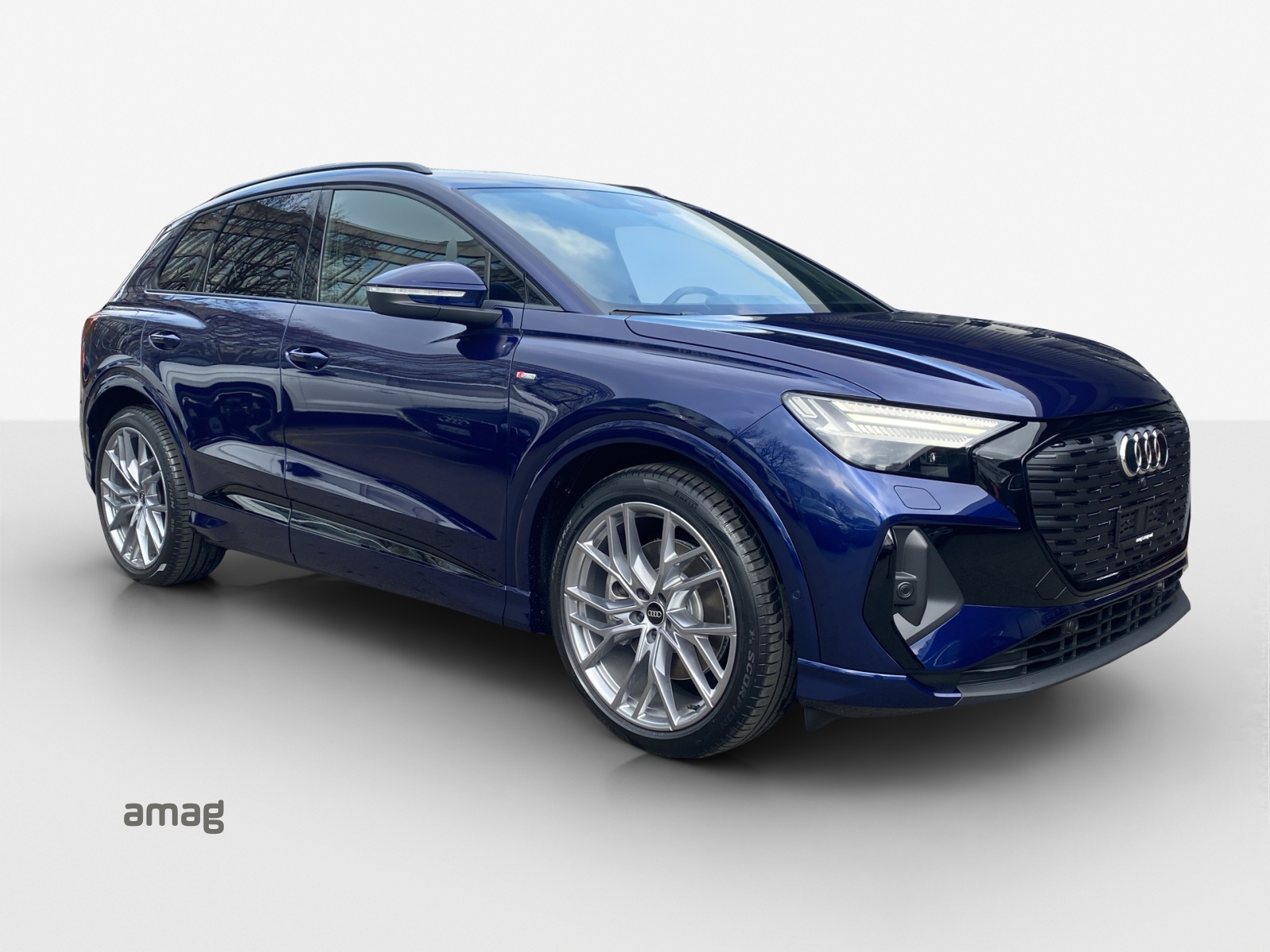 AUDI Q4 e-tron 55 quattro-image-13