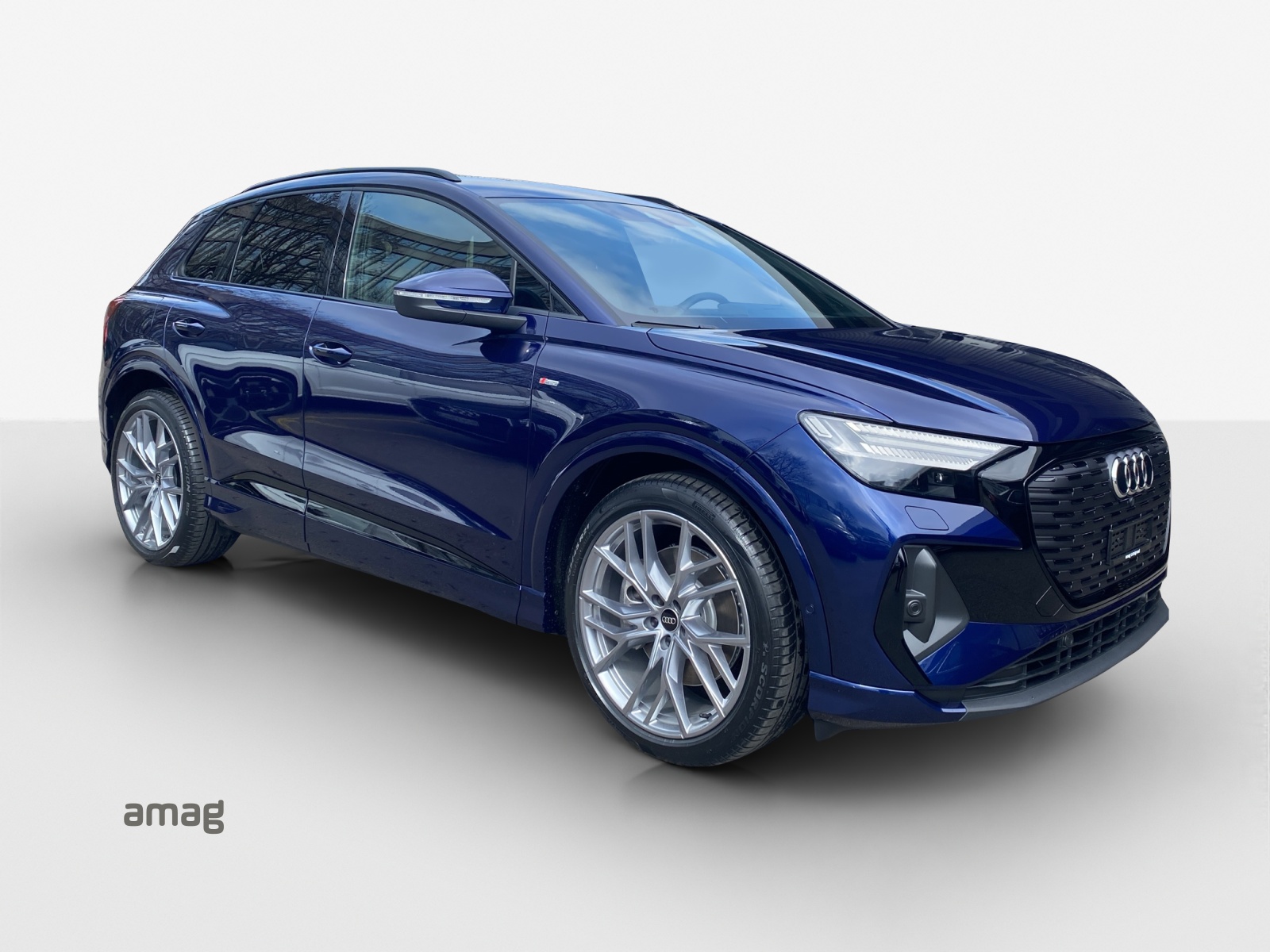 AUDI Q4 e-tron 55 quattro-image-5