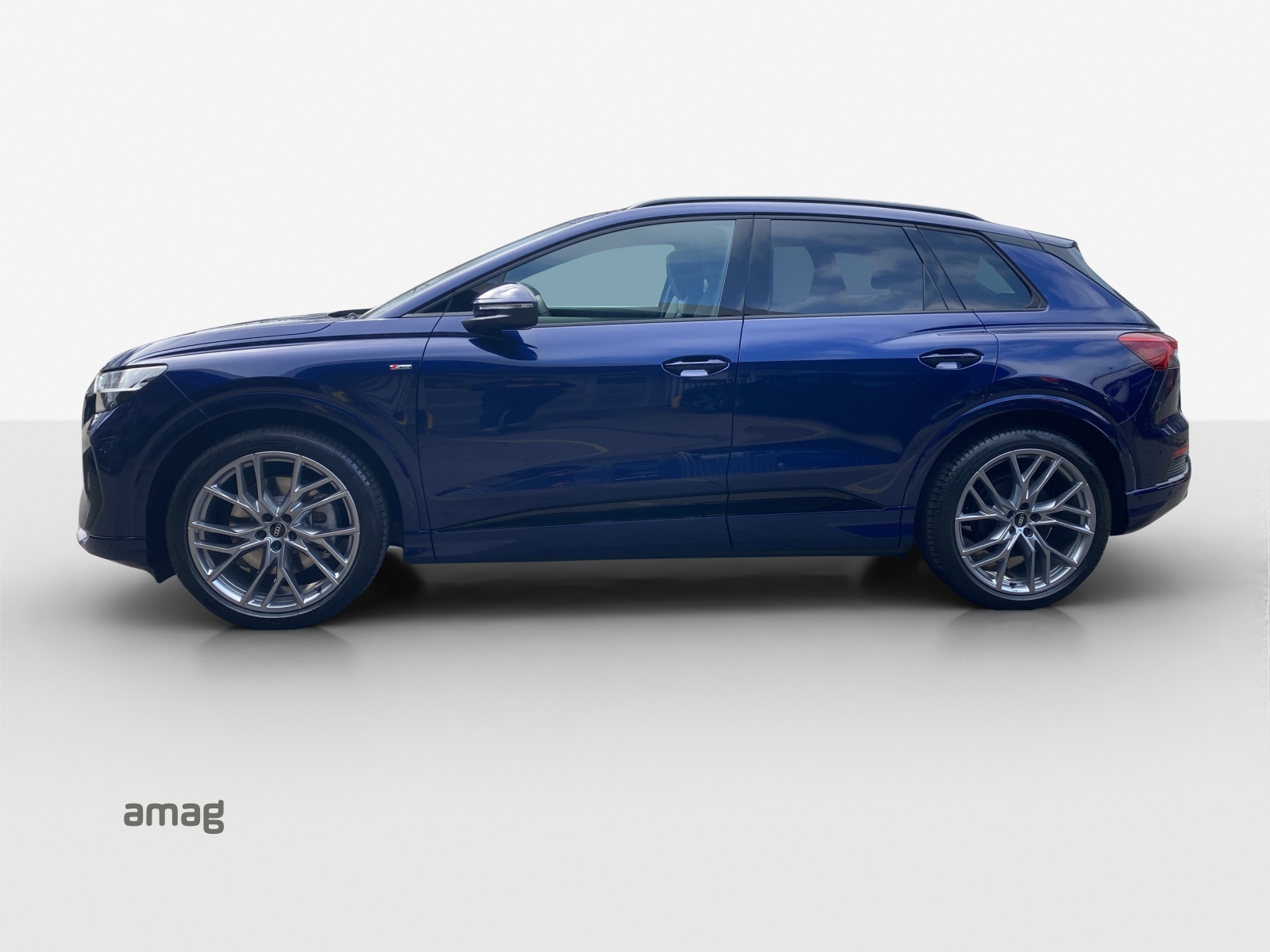 AUDI Q4 e-tron 55 quattro-image-1