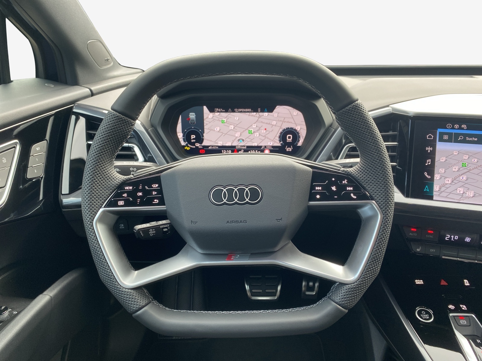 AUDI Q4 e-tron 55 quattro-image-9