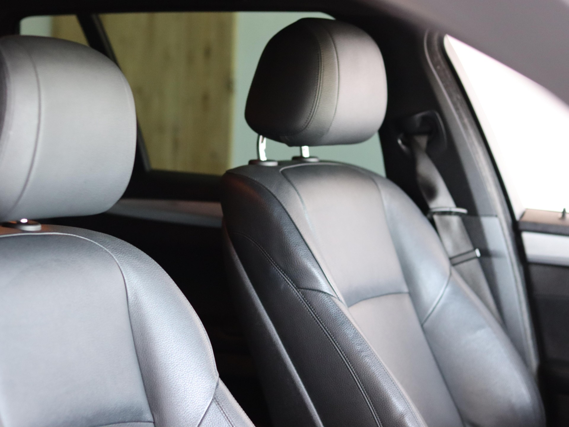 BMW 520d Touring xDrive M Sport Steptronic-image-13