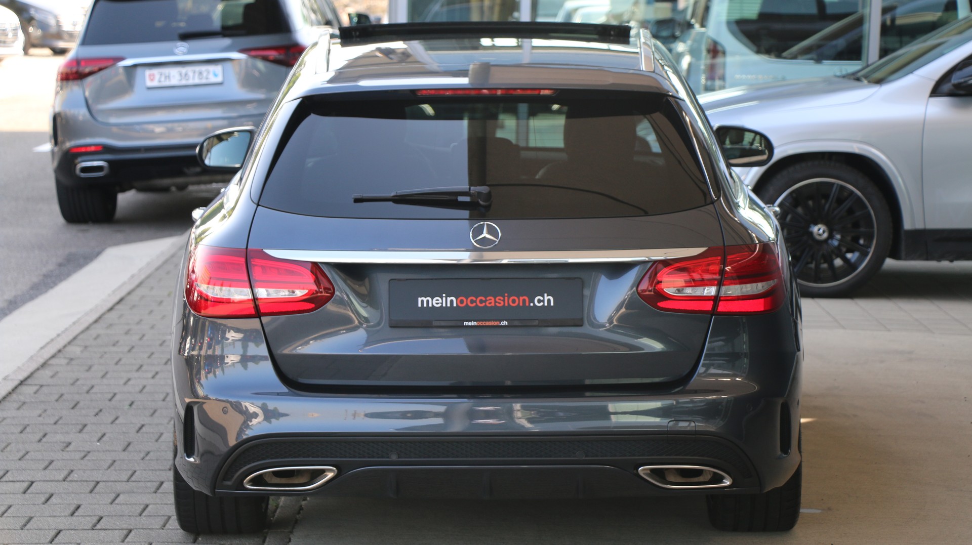 MERCEDES-BENZ C 400 AMG Line 4Matic-image-4