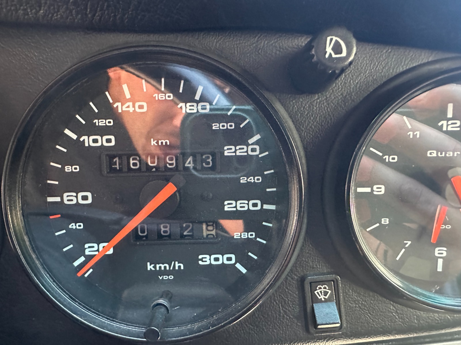 PORSCHE 911 Carrera 4 Cabrio-image-10
