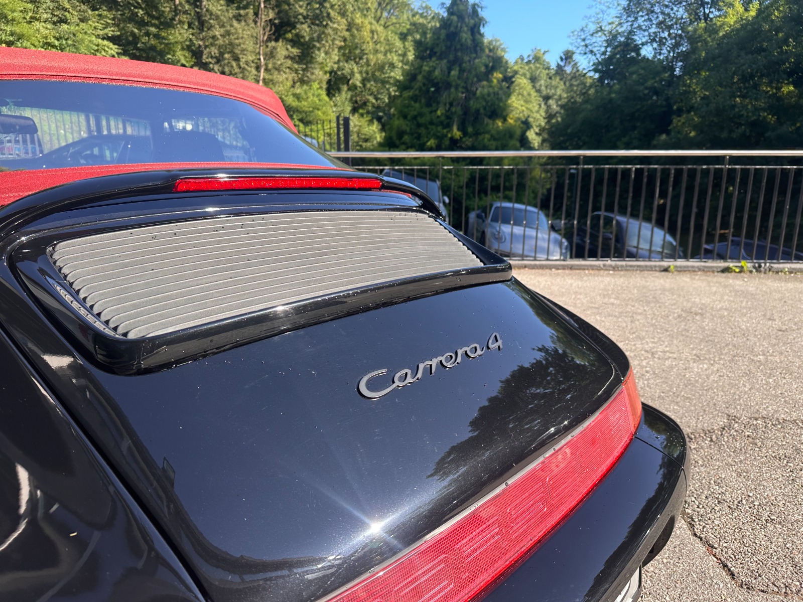 PORSCHE 911 Carrera 4 Cabrio-image-13