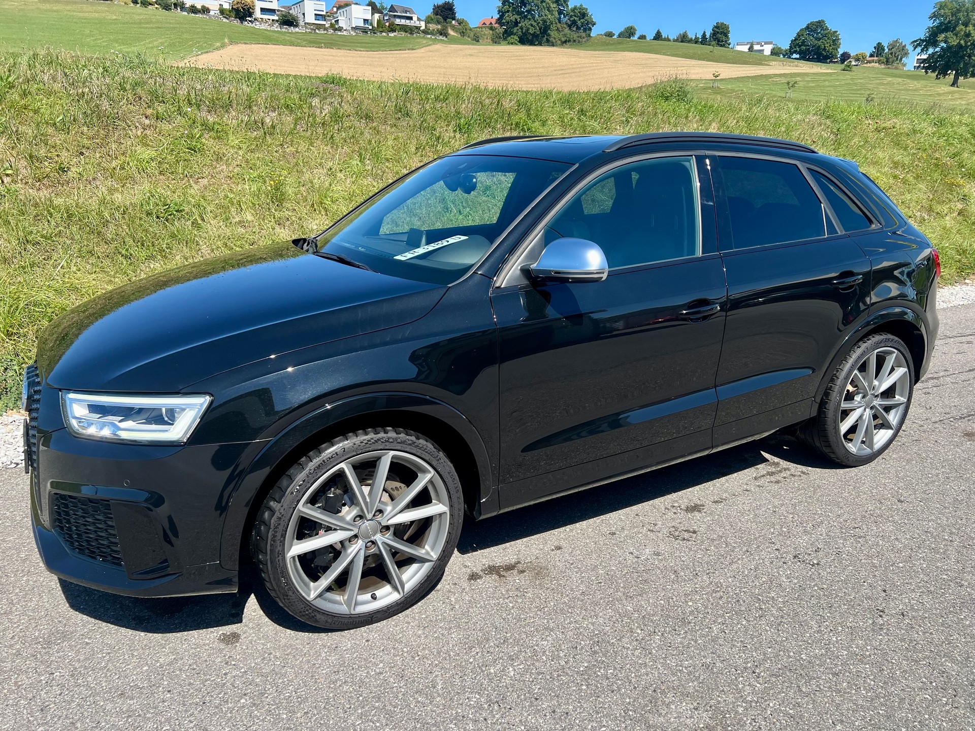 AUDI RS Q3 2.5 TFSI quattro S-tronic-image-3