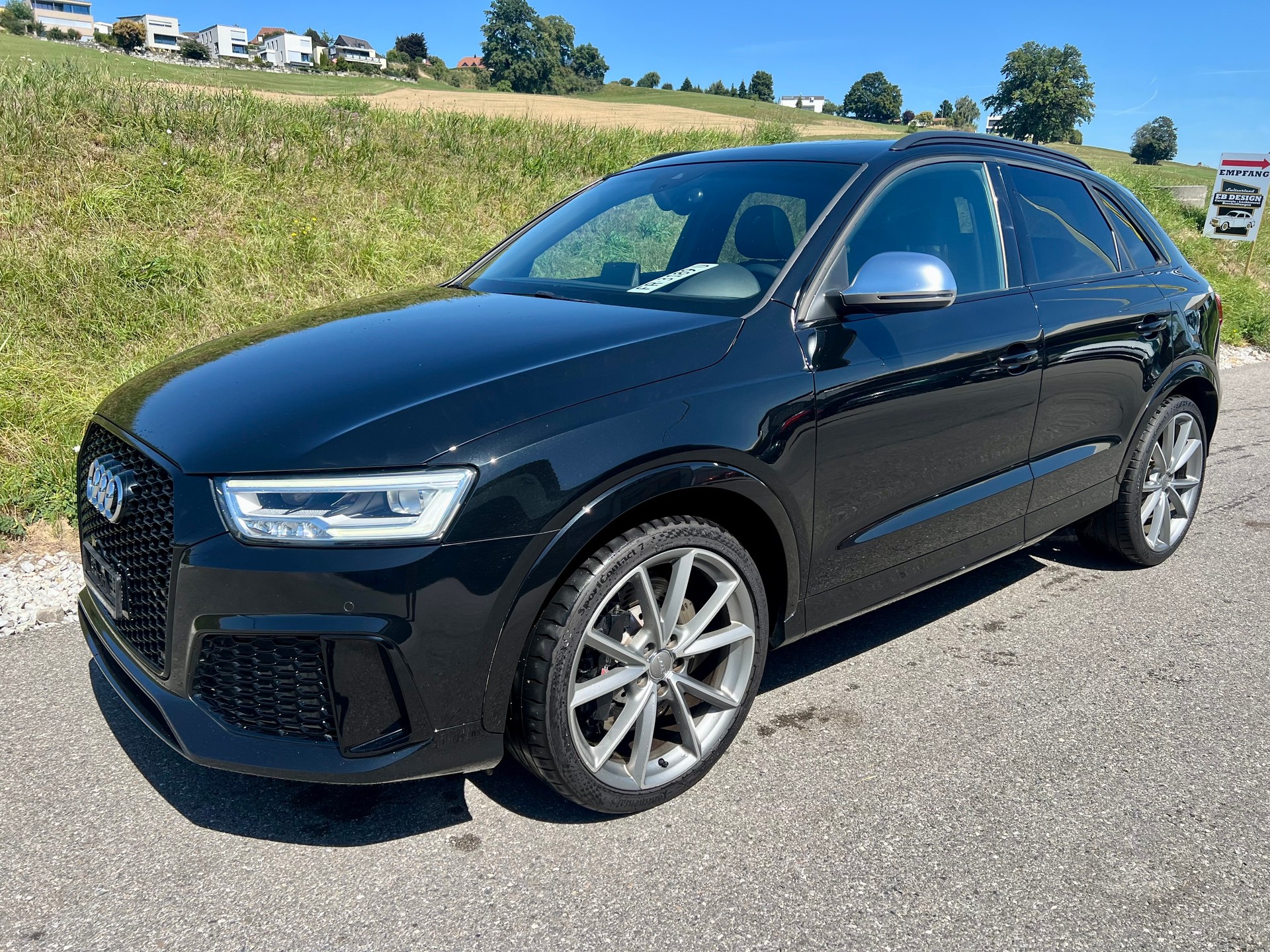 AUDI RS Q3 2.5 TFSI quattro S-tronic-image-0