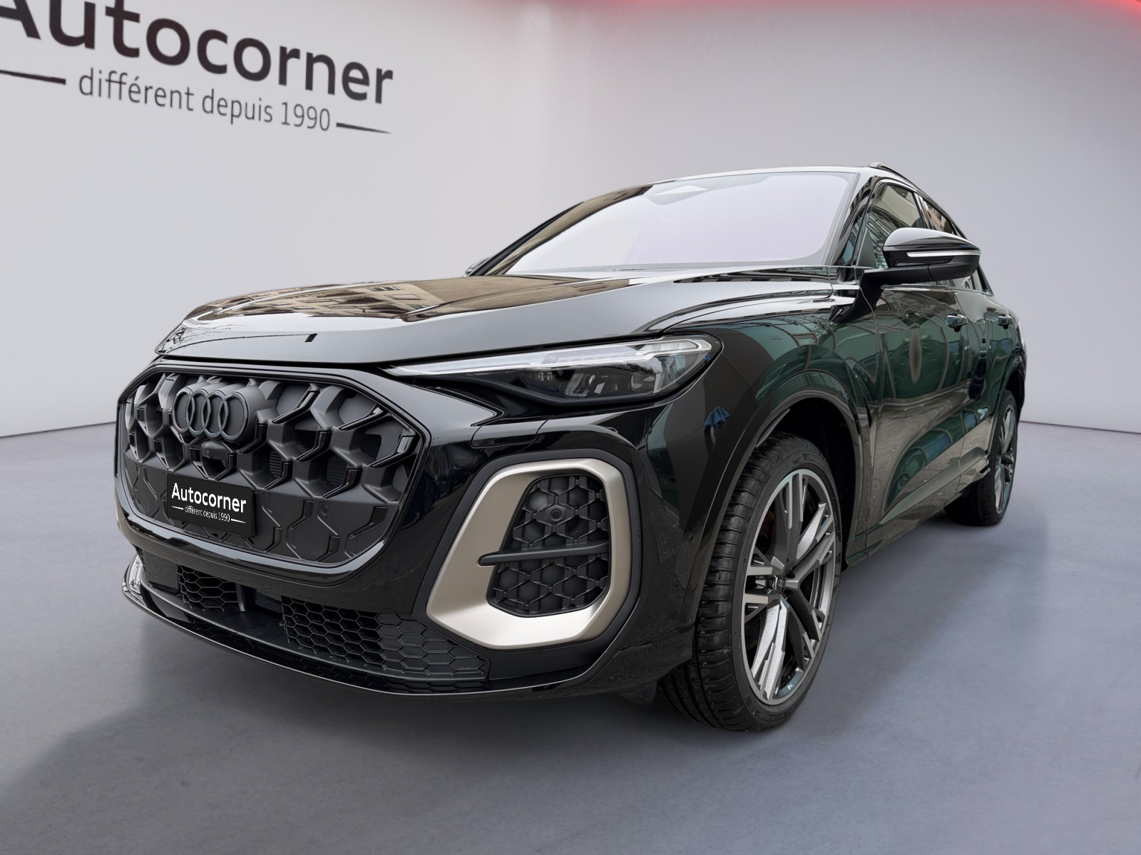 AUDI SQ5 TFSI quattro S-tronic-image-1