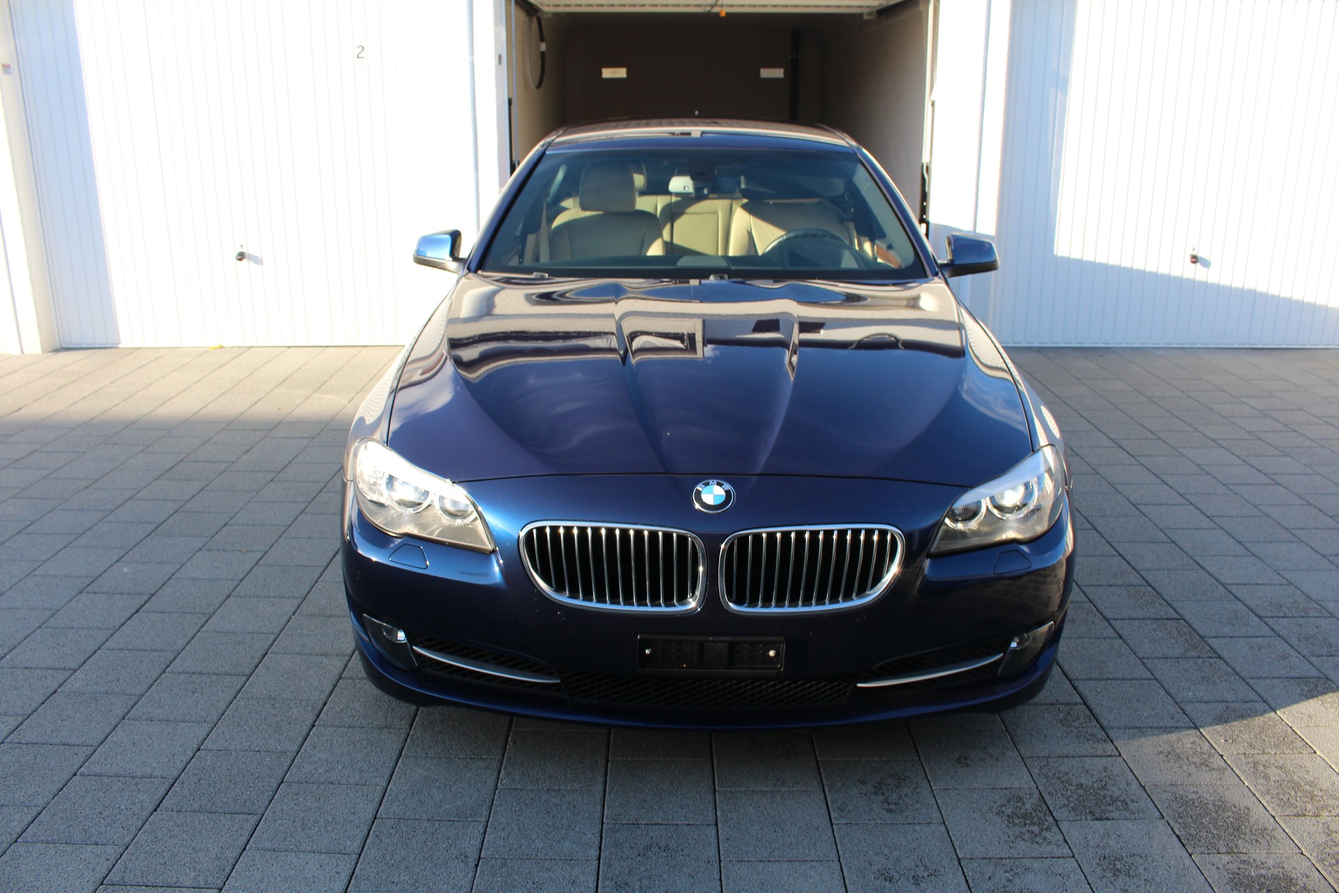 BMW 535i / 6-Gang Schalter ab Werk / 306PS / Weltweit sehr selten / Garantie / Alle Service bei BMW / Neu ab MFK / Sammler Liebhaber