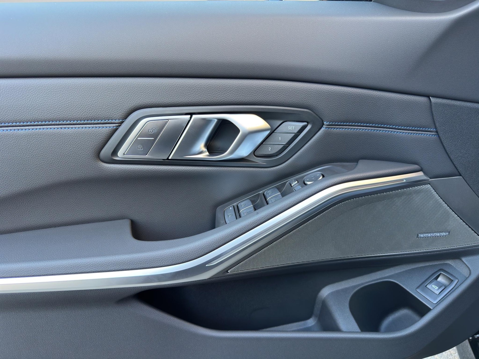 BMW M340d xDrive Touring M Sport Pro-image-12