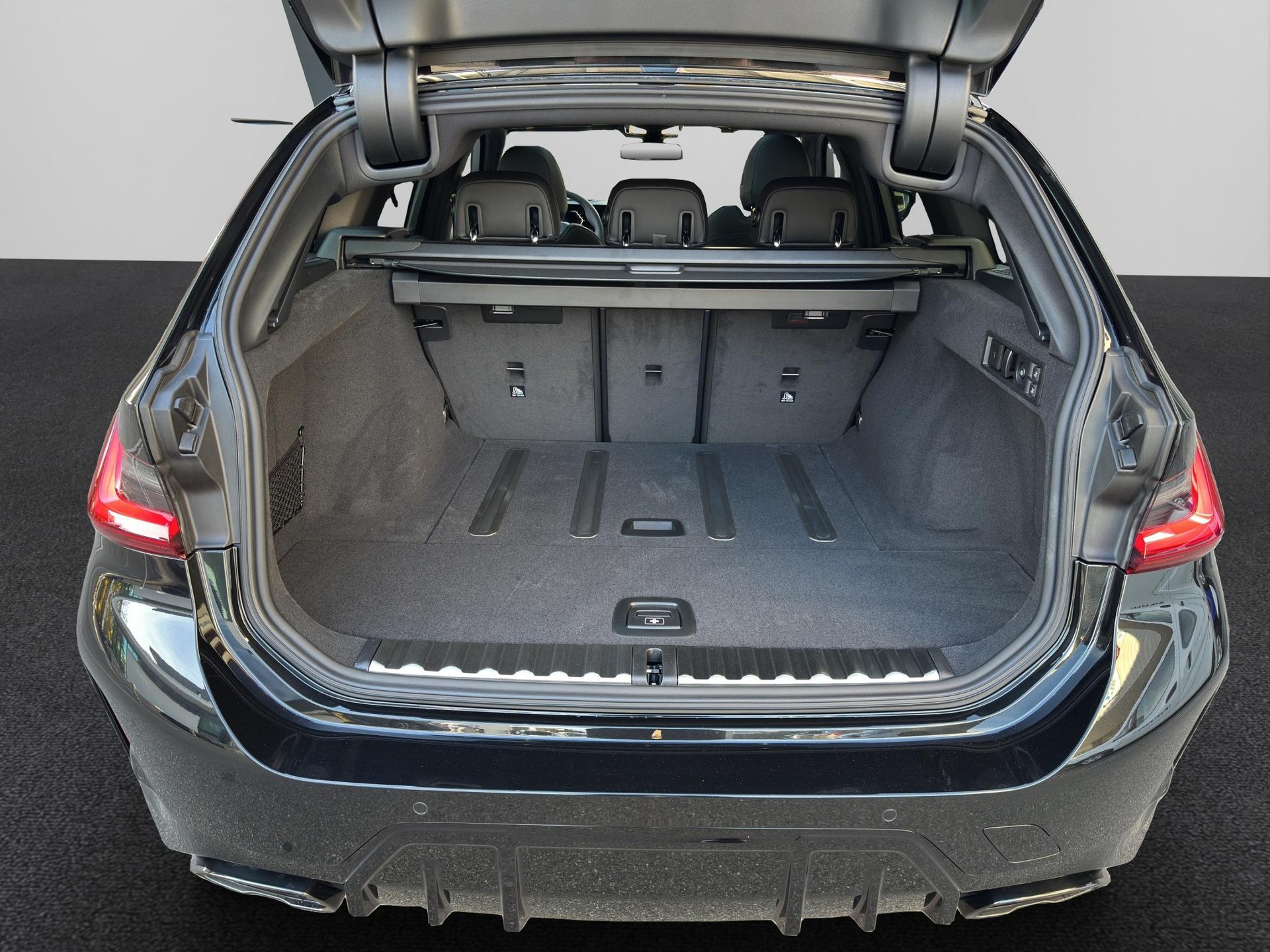 BMW M340d xDrive Touring M Sport Pro-image-20