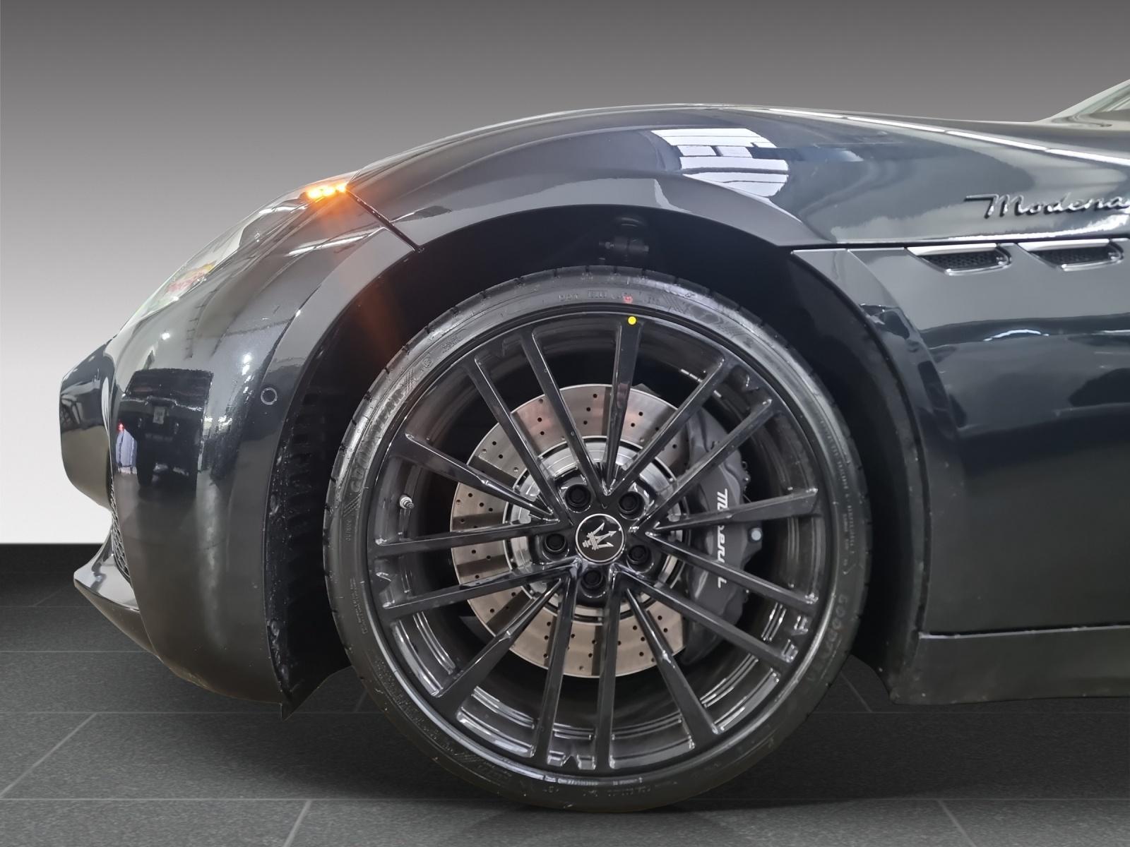 MASERATI Gran Turismo 3.0 V6 Modena-showroom-element-2