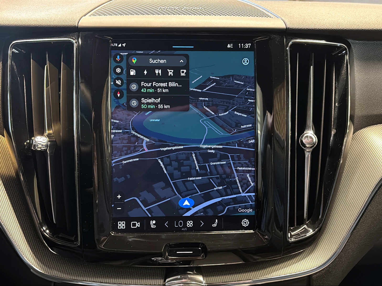 VOLVO XC60 T8 eAWD PluginHybrid Plus Dark Geartronic-image-13